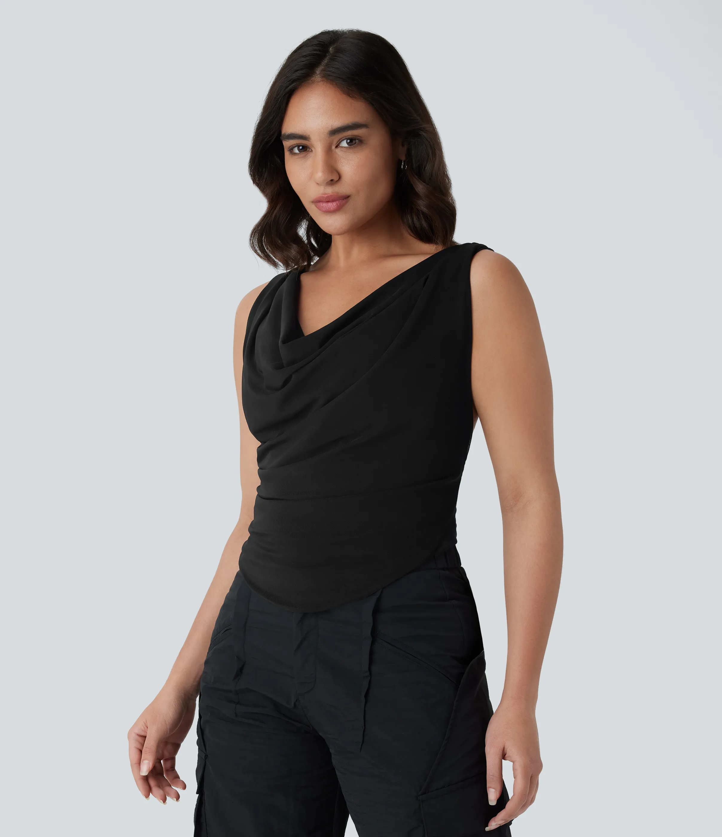 Halara Top corto cuello vuelto fruncido sin espalda para resort - Black - XL sold by Halara