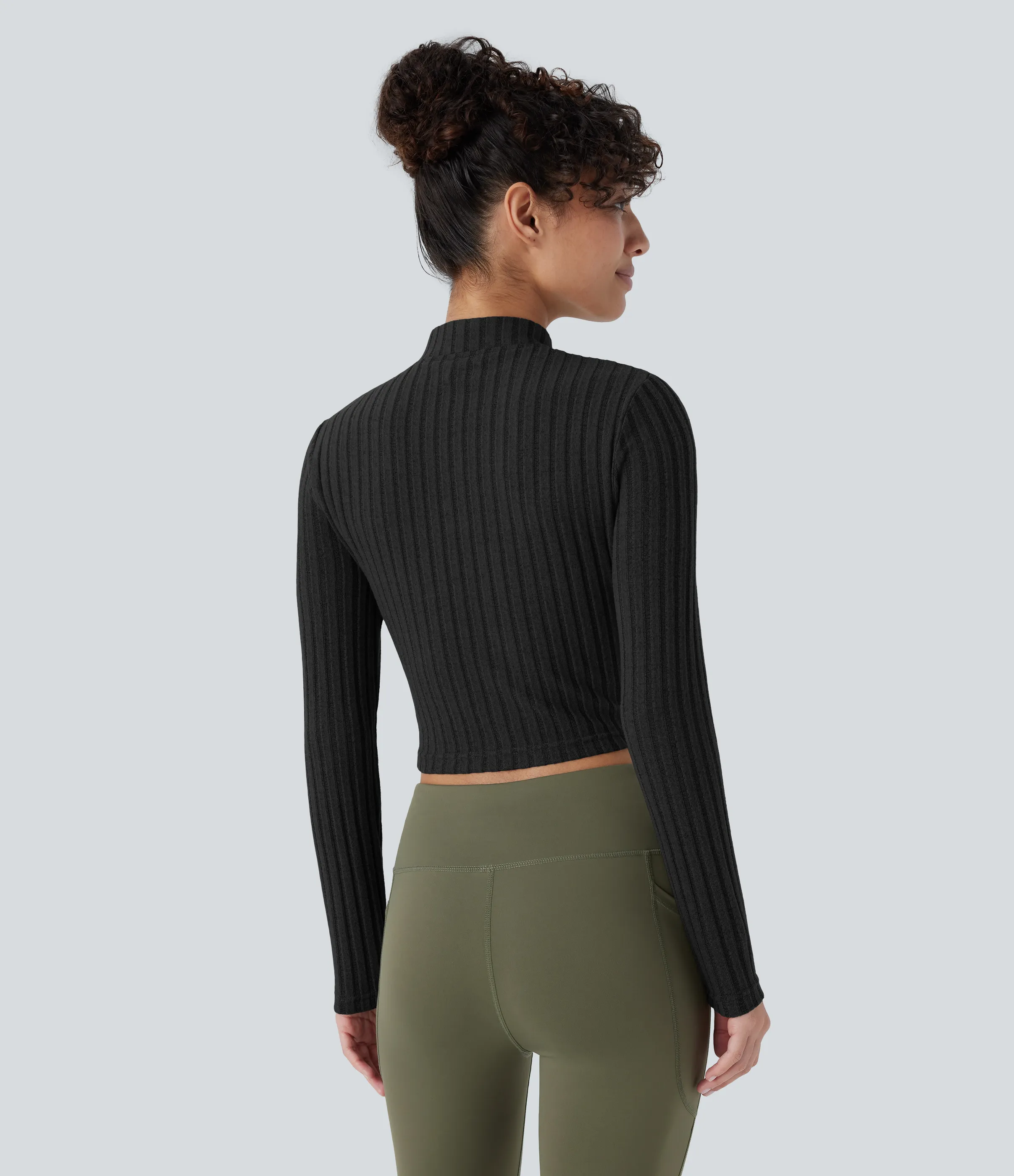 Halara Top corto manga larga cuello alto media cremallera acanalado - Black - XL sold by Halara product image thumbnail 3