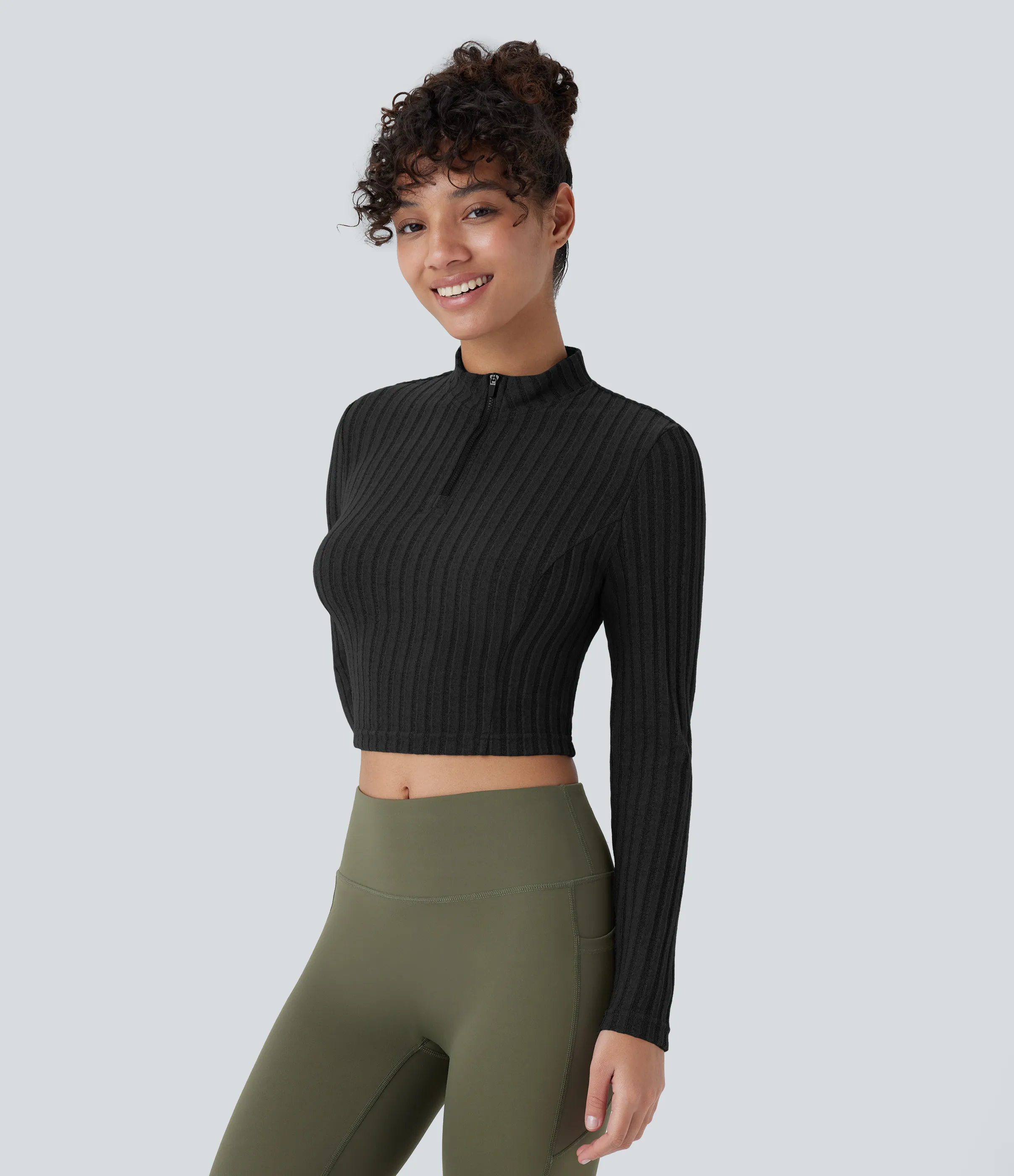 Halara Top corto manga larga cuello alto media cremallera acanalado - Black - XL sold by Halara product image thumbnail 4