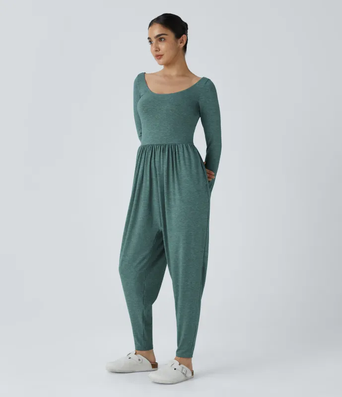 Halara Mono harén cuello redondo sin espalda bolsillo lateral plisado - Jade Green Floral Yarn - XL(regular) sold by Halara