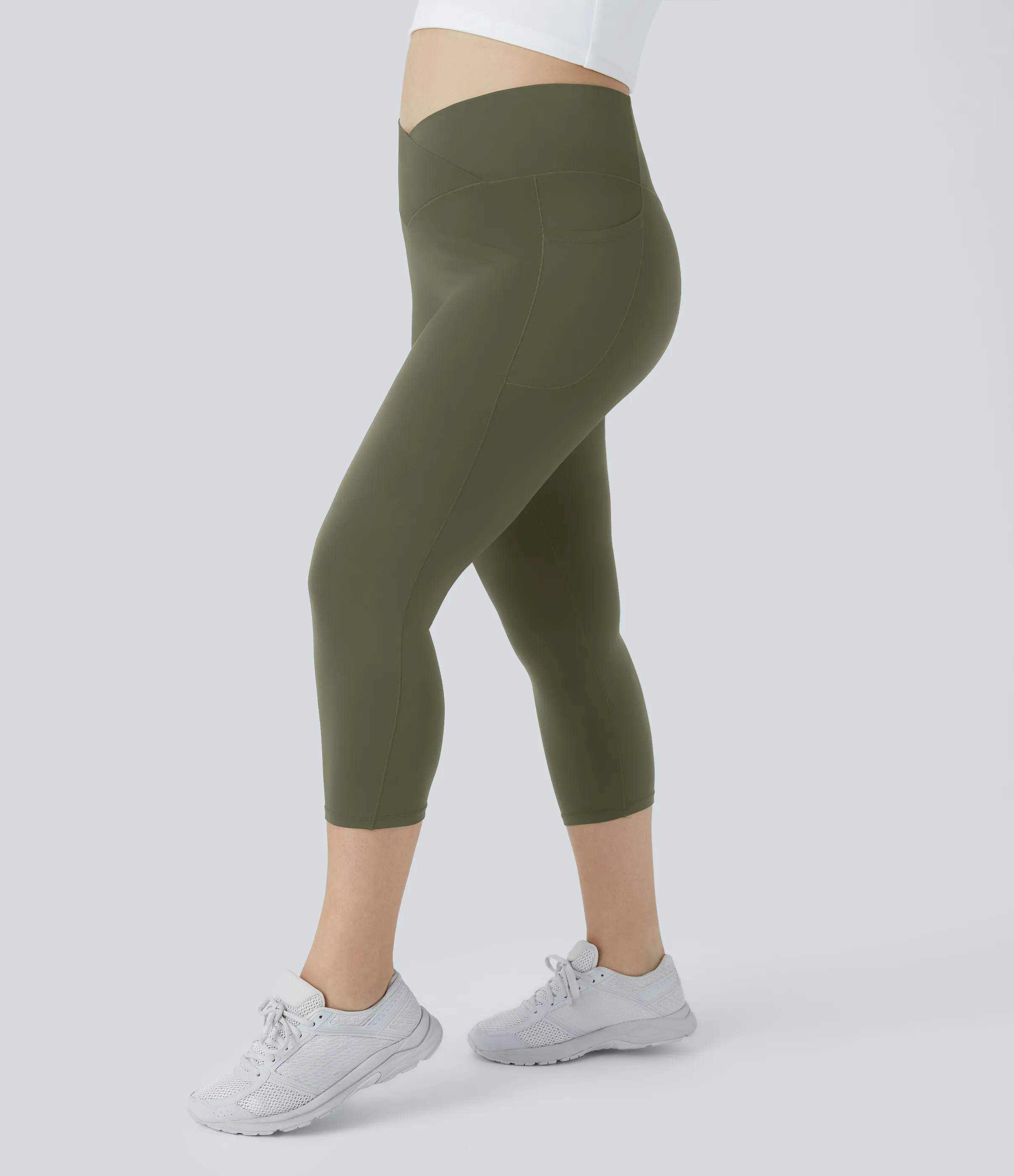 Halara Leggings Capri Softlyzero™ Yoga talla grande bolsillo cruzado tiro alto UPF50+ - Grass Grey Green - 1X sold by Halara product image thumbnail 4