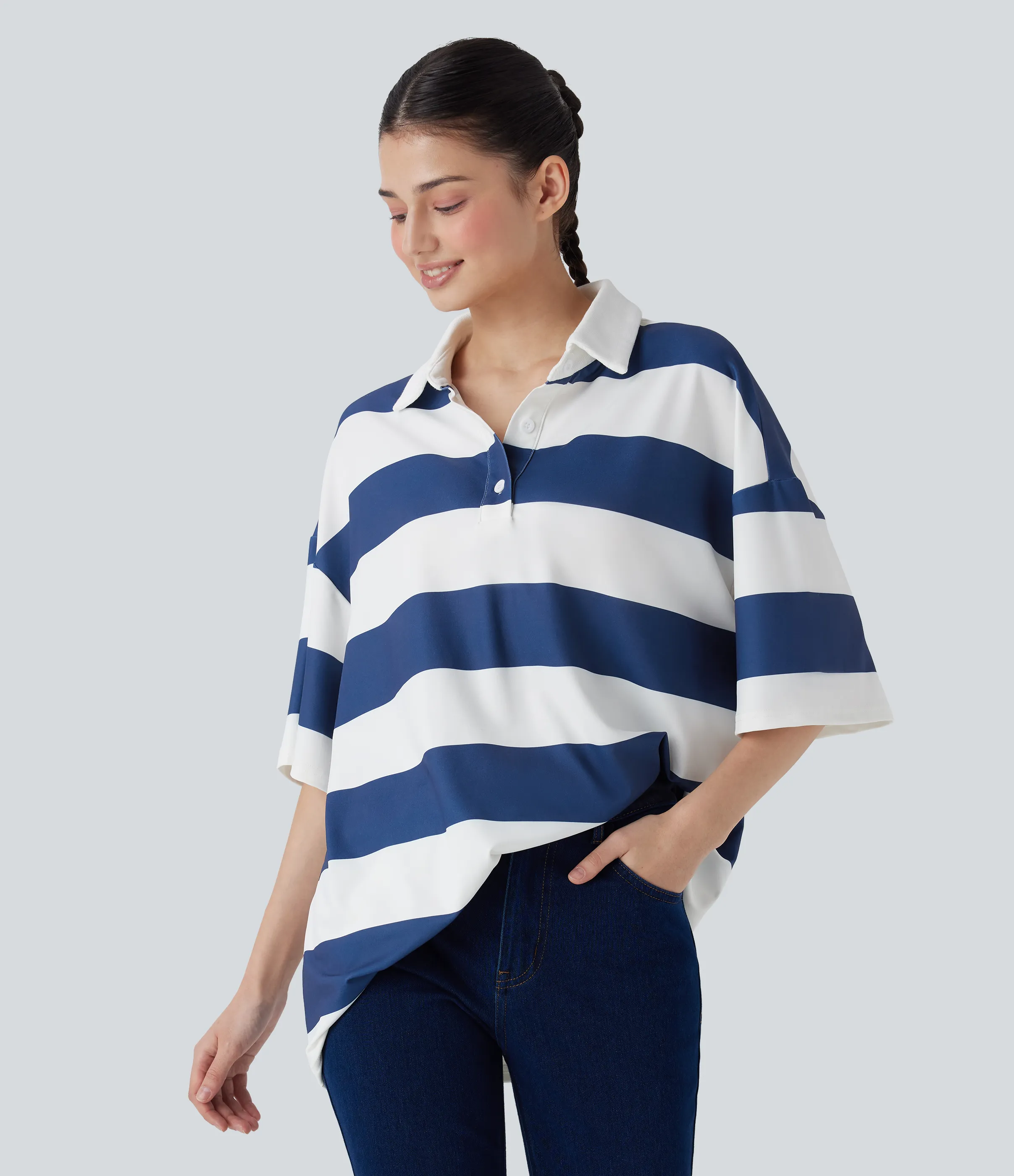 Halara Camiseta casual extragrande con cuello polo hombros caídos y rayas en bloques de color - Blue White Stripes - XS sold by Halara