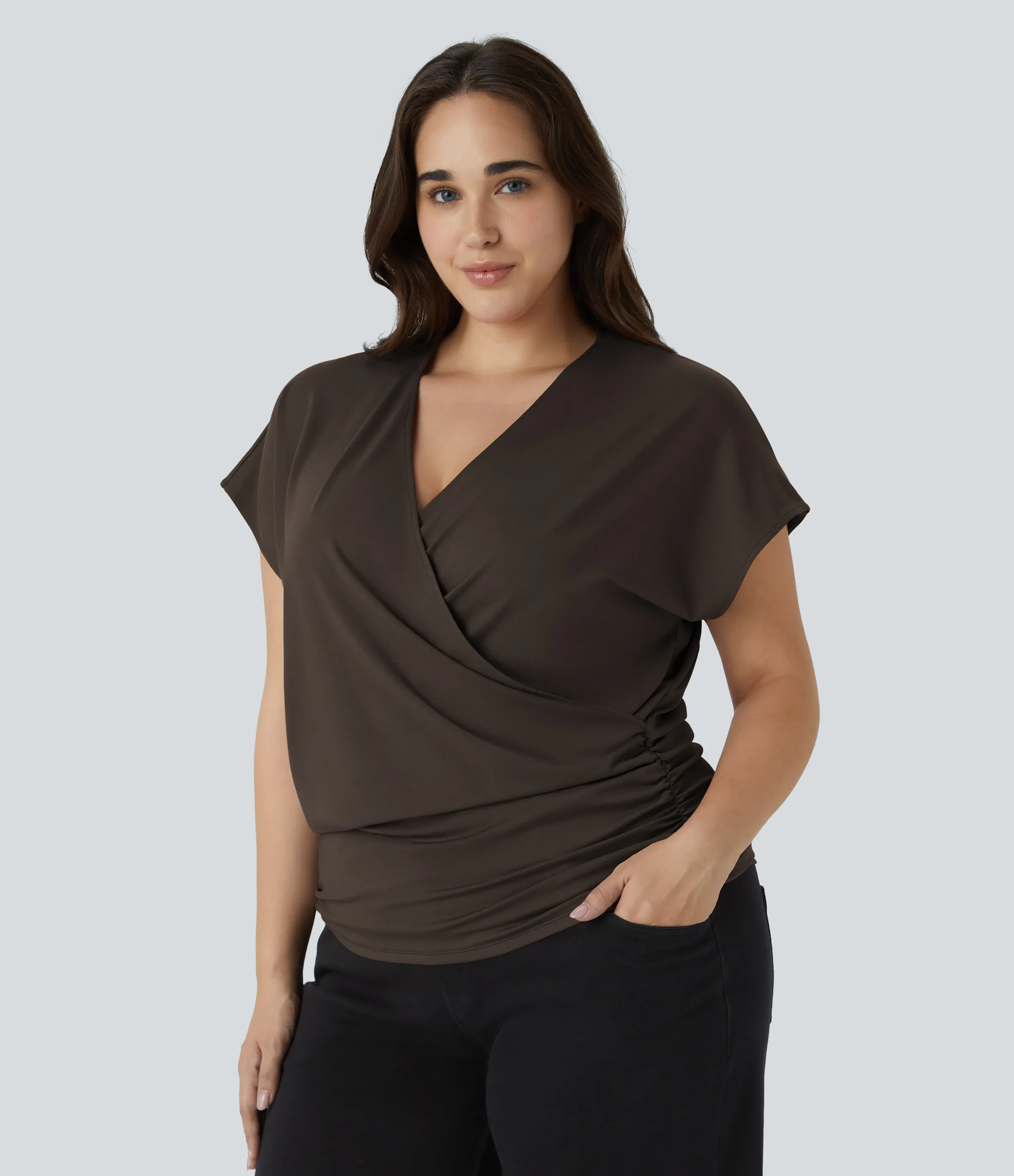 Halara Blusa oficina talla grande cuello V manga casquillo cruzada fruncida sólida - Delicioso - 1X sold by Halara product image thumbnail 5