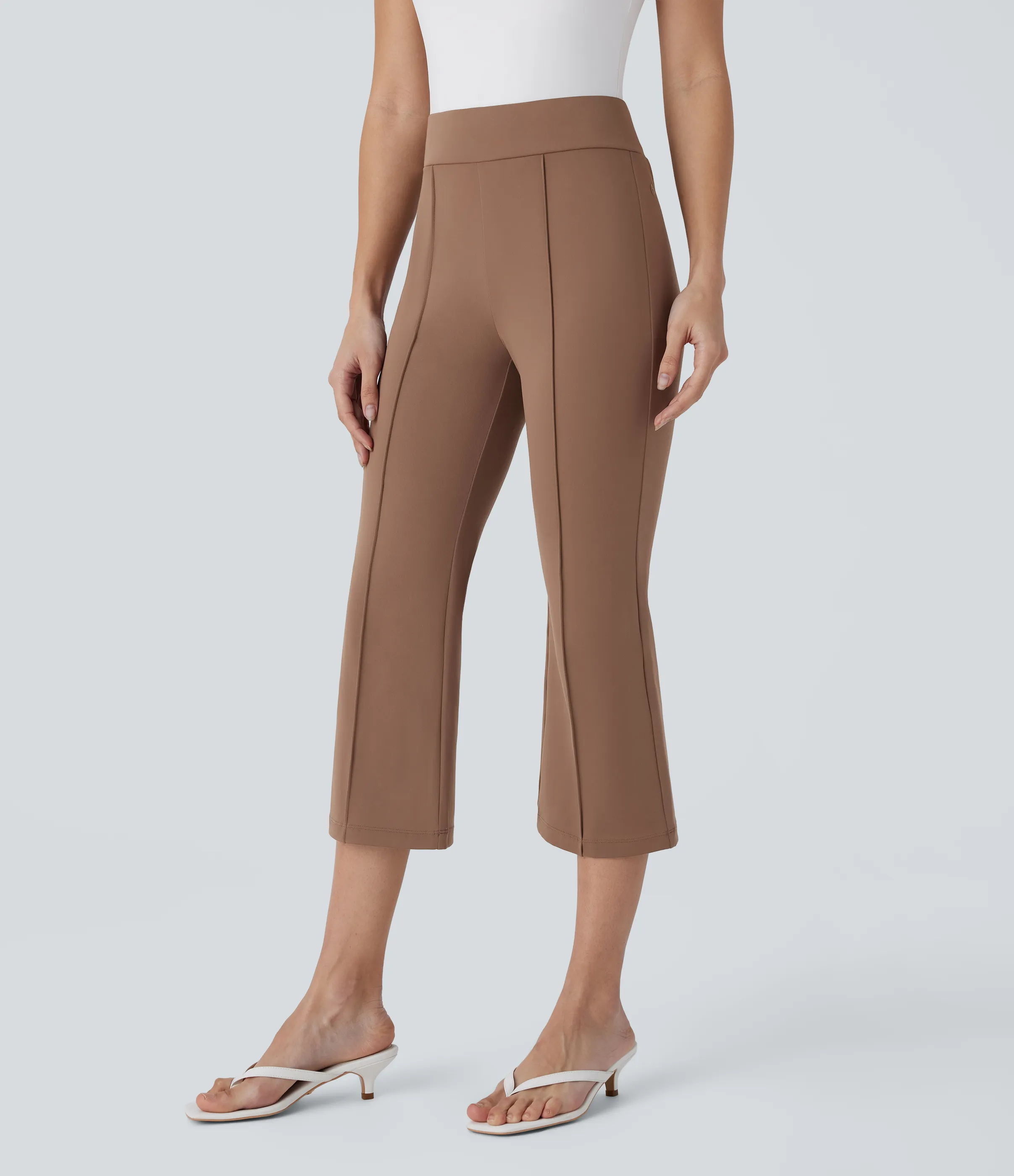 Halara Pantalón capri tiro medio alto corte acampanado - Sepia - L(regular) sold by Halara product image thumbnail 4