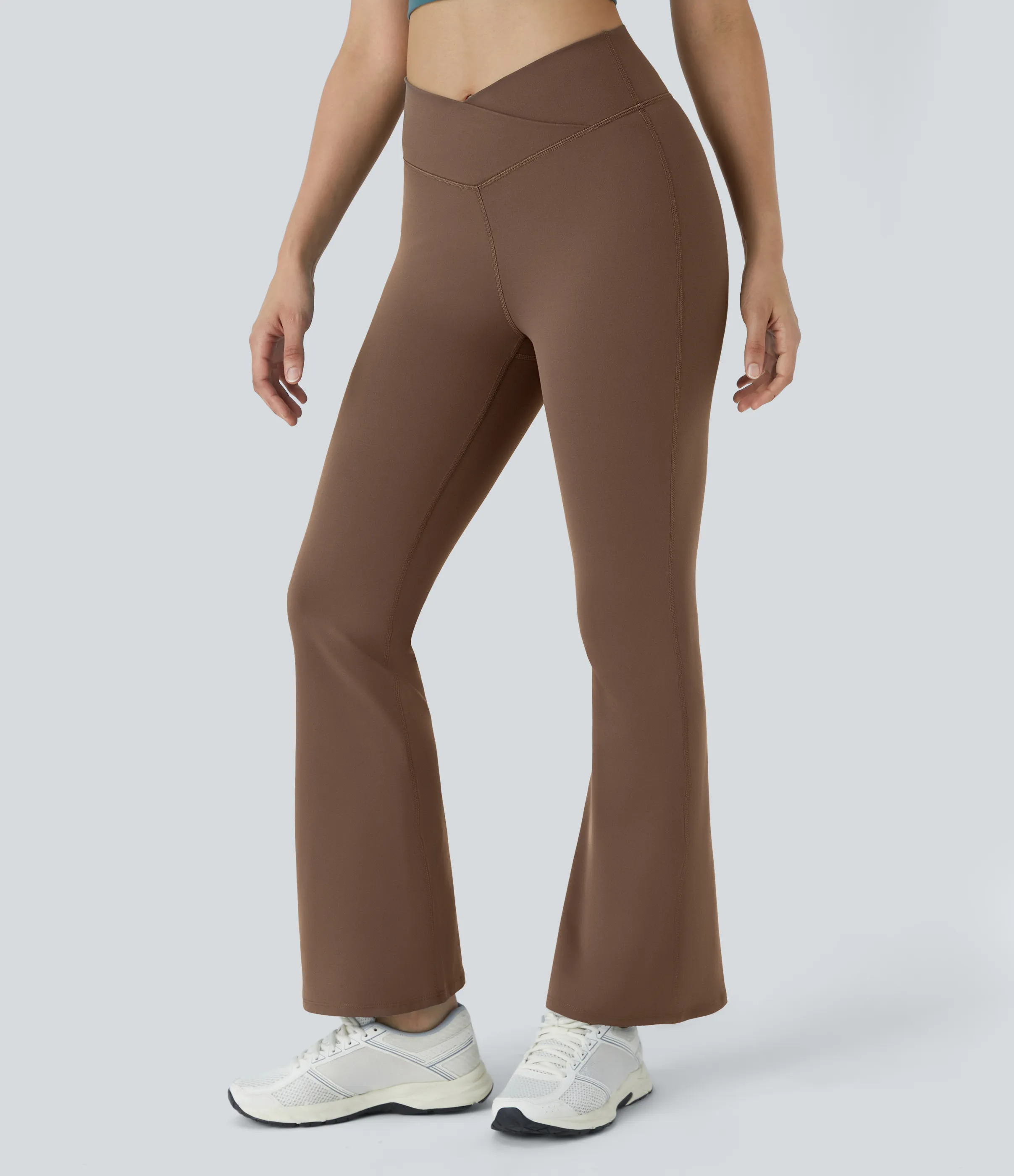 Halara Leggings yoga acampanado cruzado tiro alto - Bison - XS(regular) sold by Halara