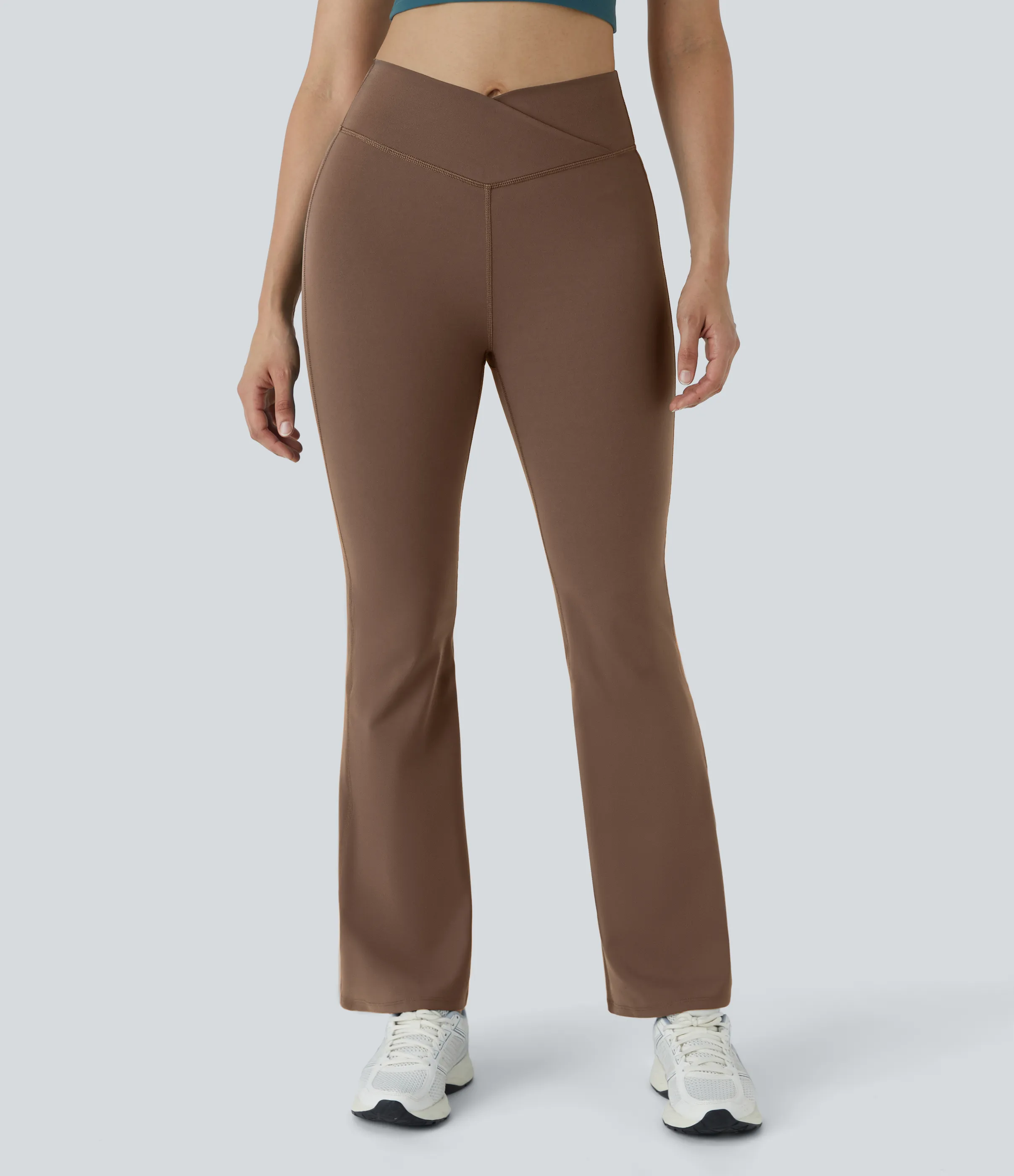Halara Leggings yoga acampanado cruzado tiro alto - Bison - XS(regular) sold by Halara product image thumbnail 4