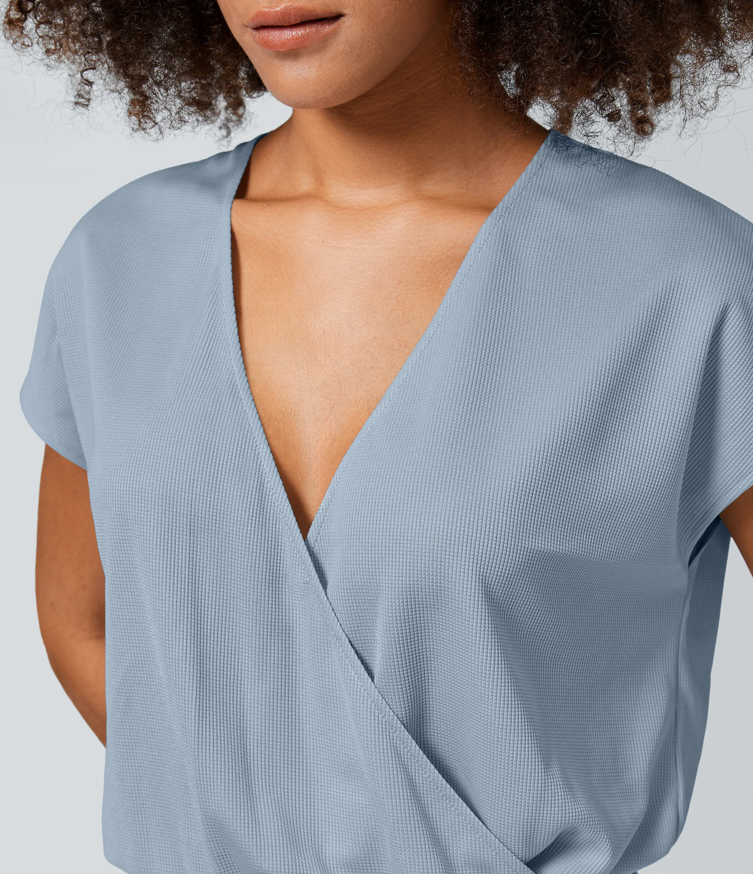 Halara Mono cuello V manga corta bolsillo lateral plisado pierna ancha - Quiet Blue - S(tall) sold by Halara product image thumbnail 5