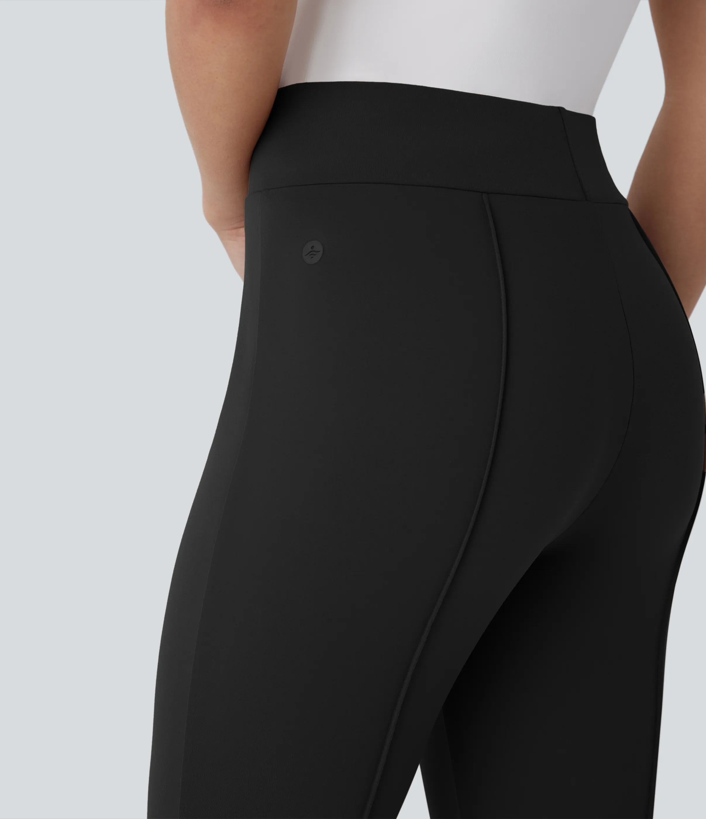 Halara Pantalón capri tiro medio alto corte acampanado - Black - S(regular) sold by Halara product image thumbnail 5