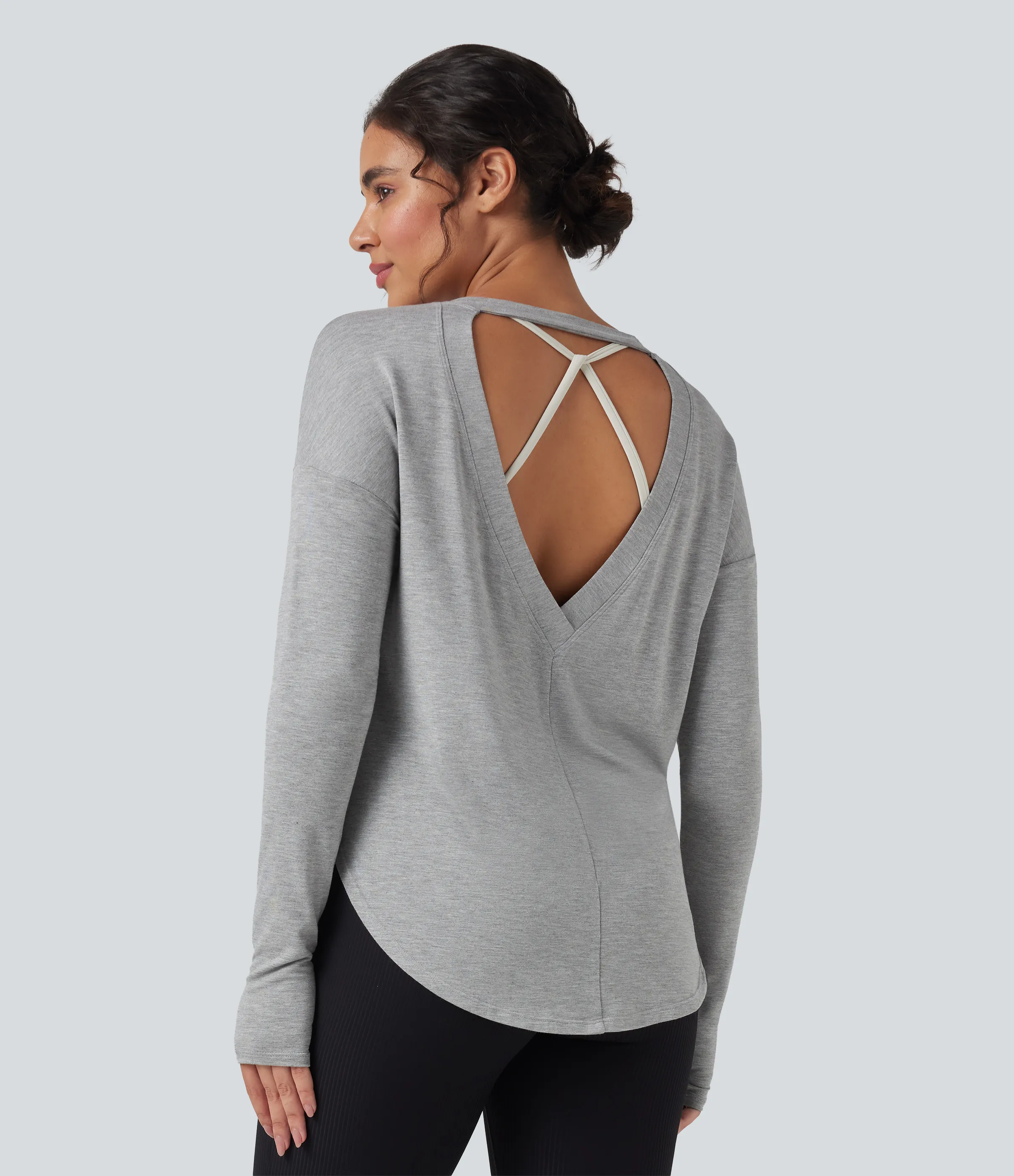 Halara Sudadera casual holgada de manga larga con aberturas en la espalda y dobladillo curvo - Fog Gray - XS sold by Halara product image thumbnail 5