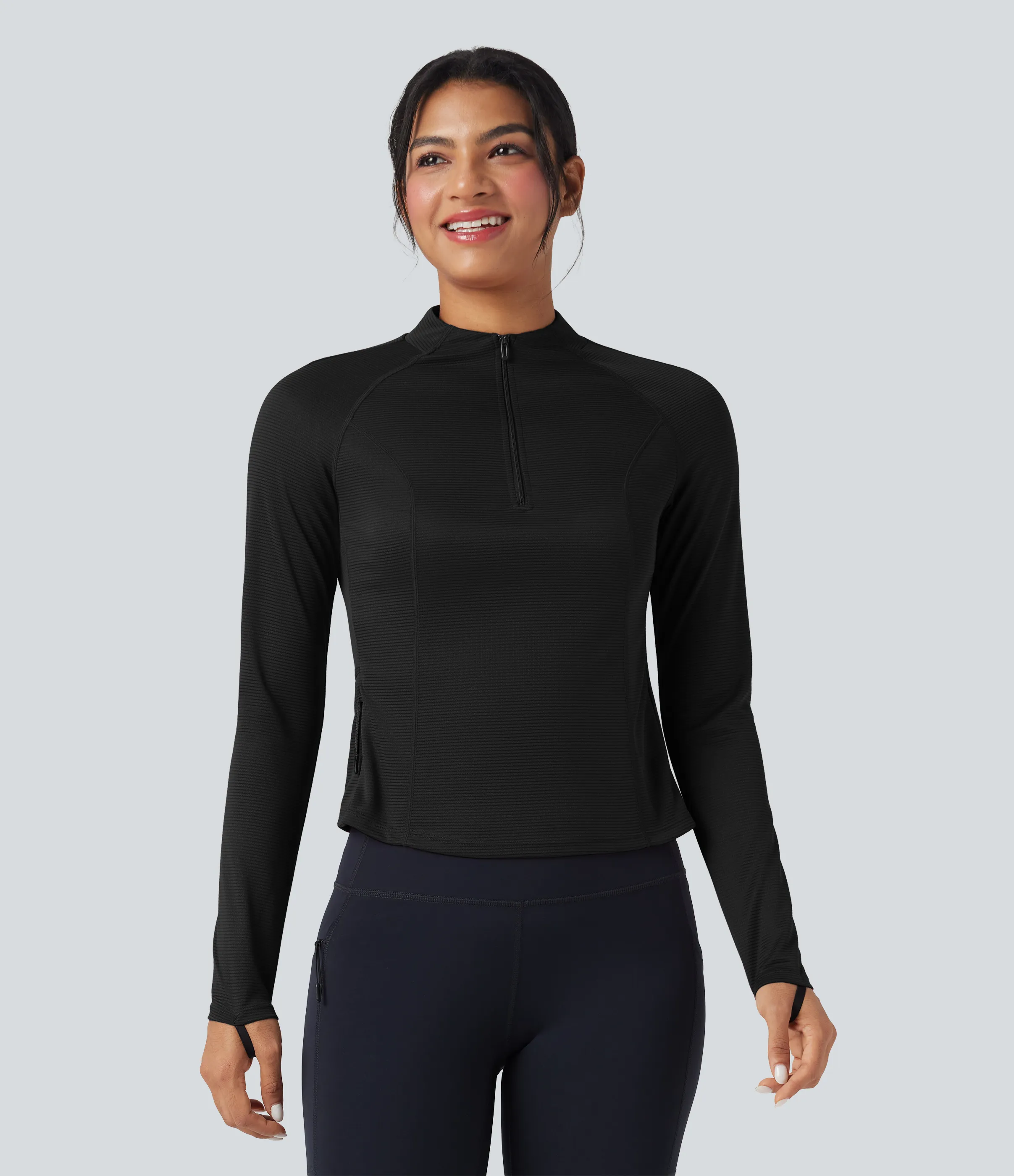 Halara Camiseta deportiva de senderismo de manga larga con secado rápido, abertura para el pulgar y bolsillo - UPF50+ - Black - M sold by Halara product image thumbnail 4