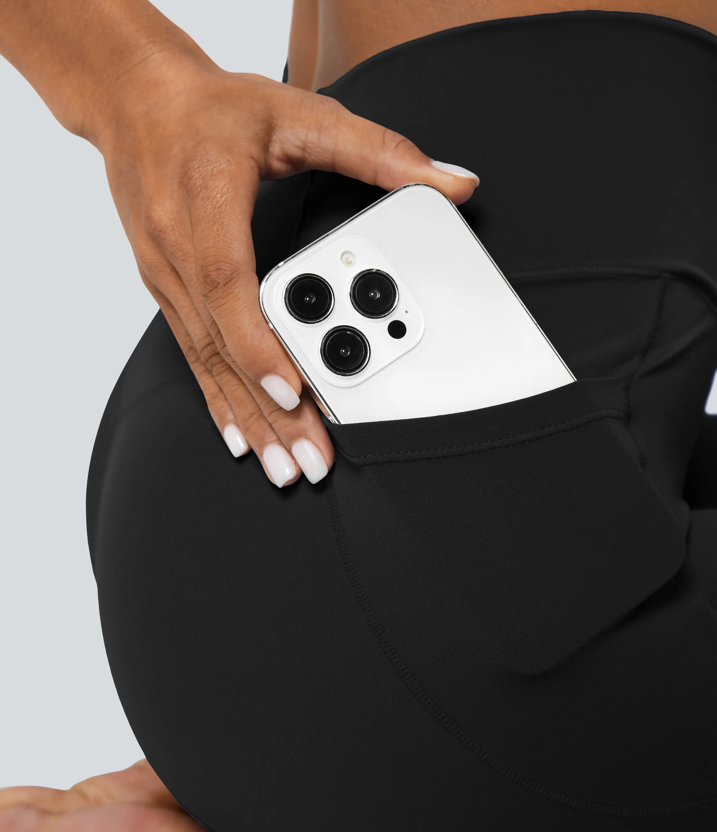 Halara Leggings Softlyzero™ liso bolsillo cruzado -UPF50+ - Black - XS(full_length) sold by Halara product image thumbnail 5