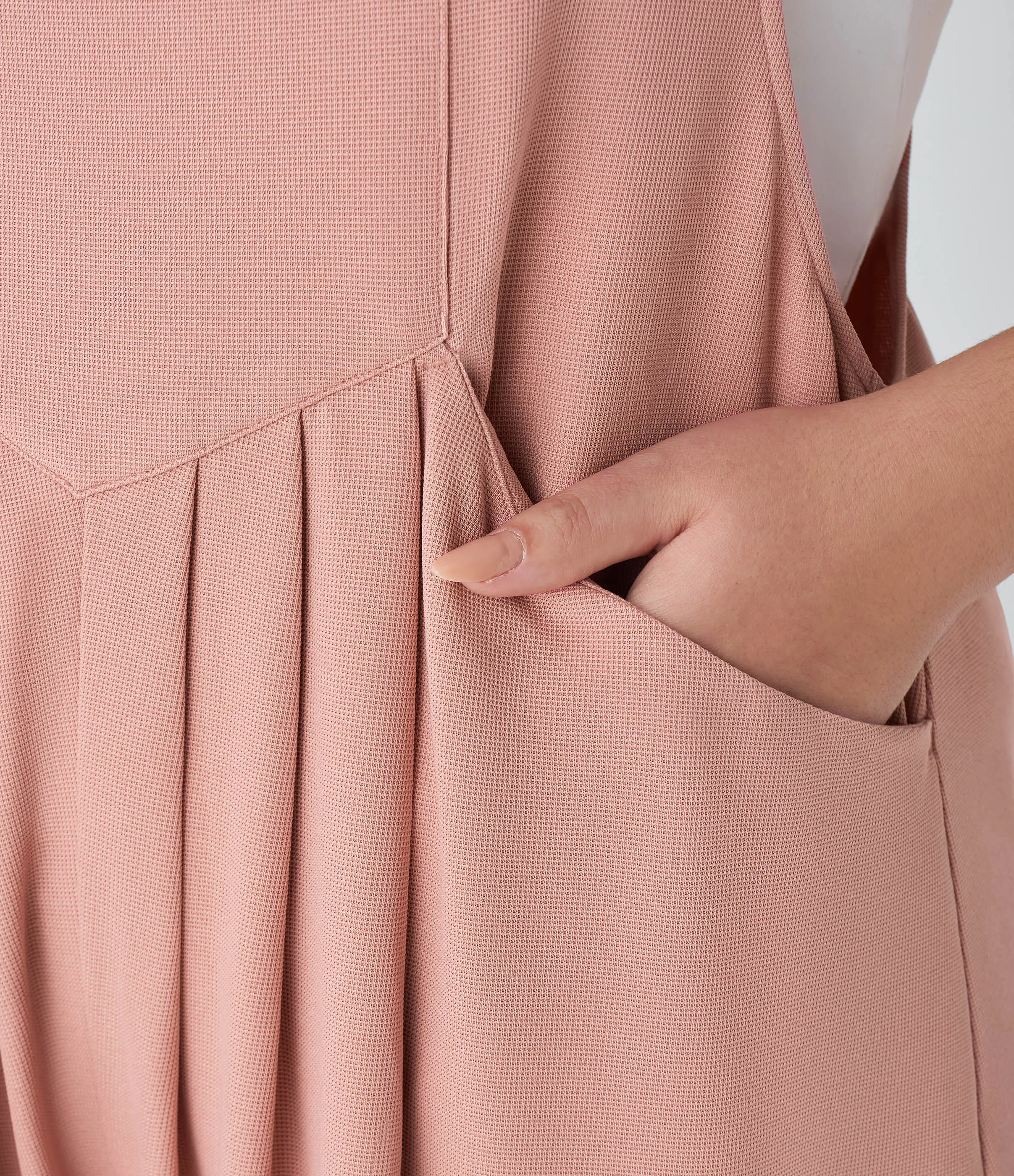 Halara Mono correa ajustable botón múltiple bolsillo plisado Gofre talla grande - Rose Tan - 3X sold by Halara product image thumbnail 5