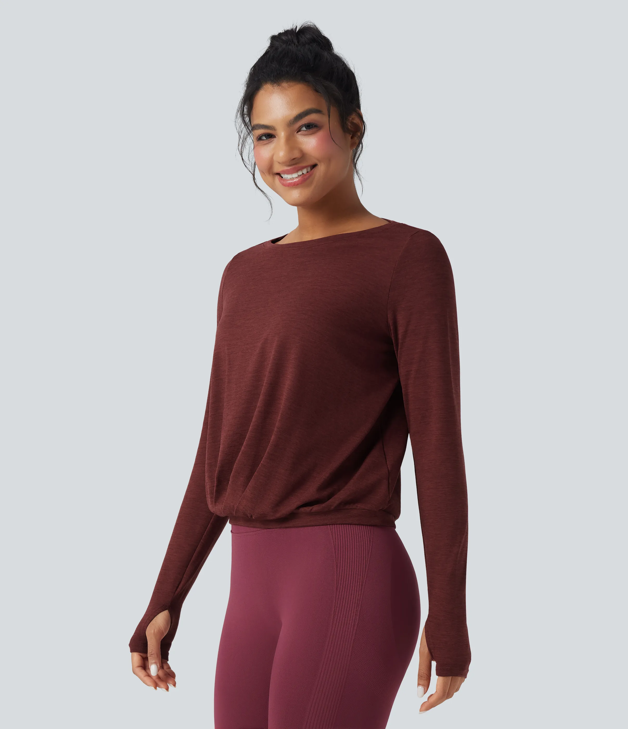 Halara Top deportivo de yoga con cuello barco fruncido y aberturas para los pulgares - Mottled Sandalwood Red - S sold by Halara product image thumbnail 4