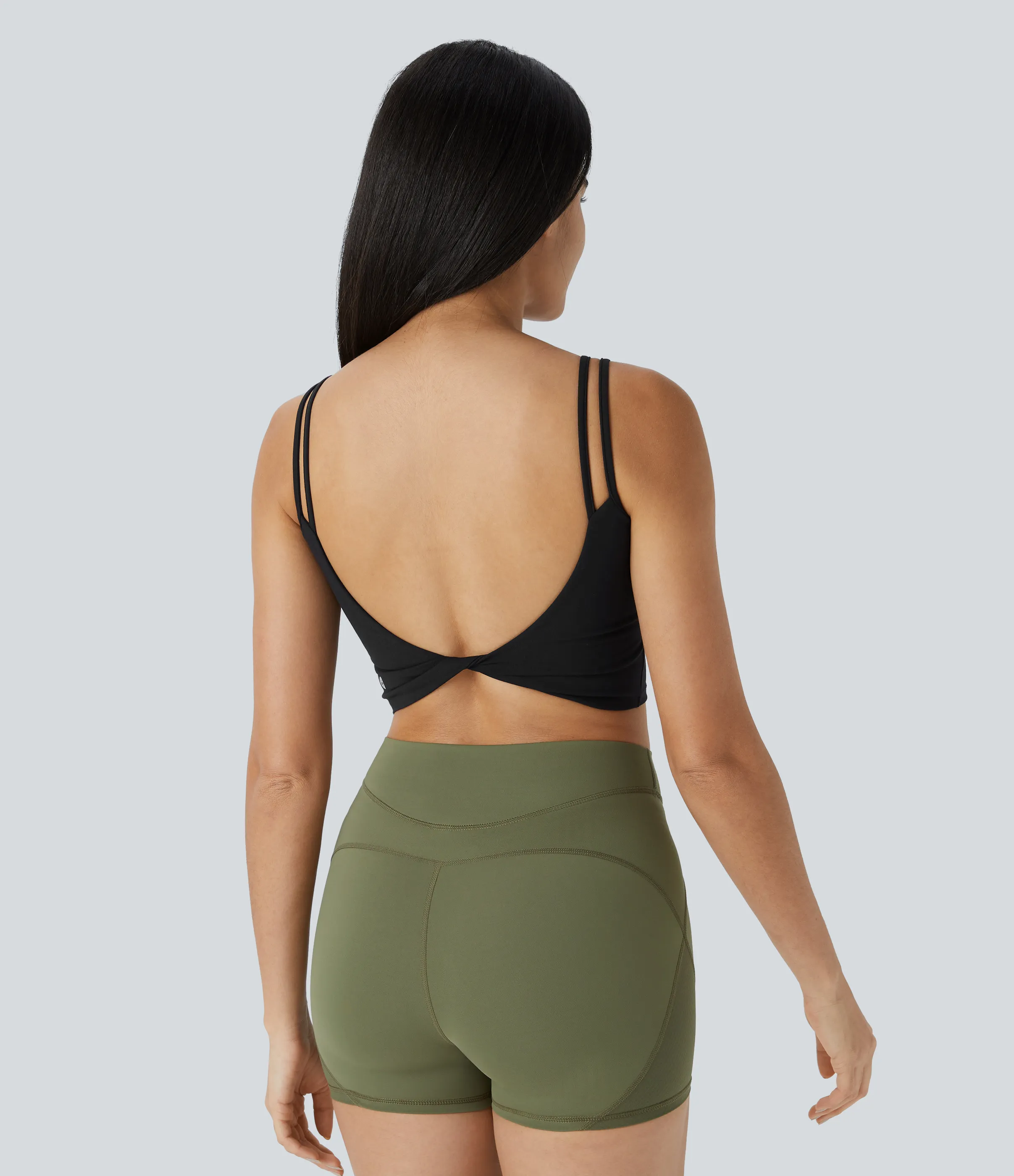Halara Top corto de yoga con tirantes dobles, espalda cruzada y retorcida en copas D-F - Black - L sold by Halara