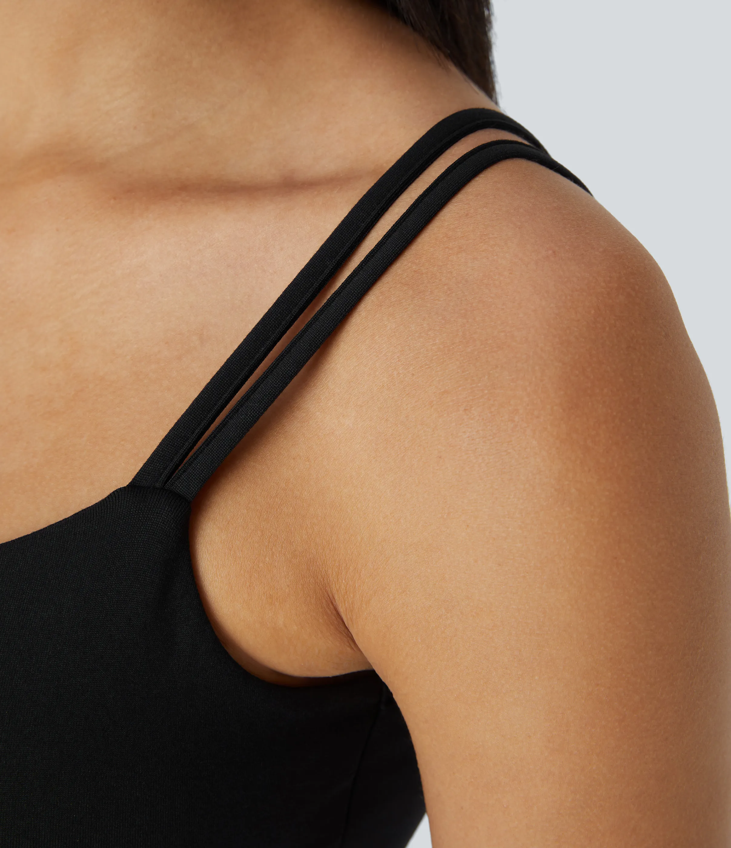 Halara Top corto de yoga con tirantes dobles, espalda cruzada y retorcida en copas D-F - Black - L sold by Halara product image thumbnail 5