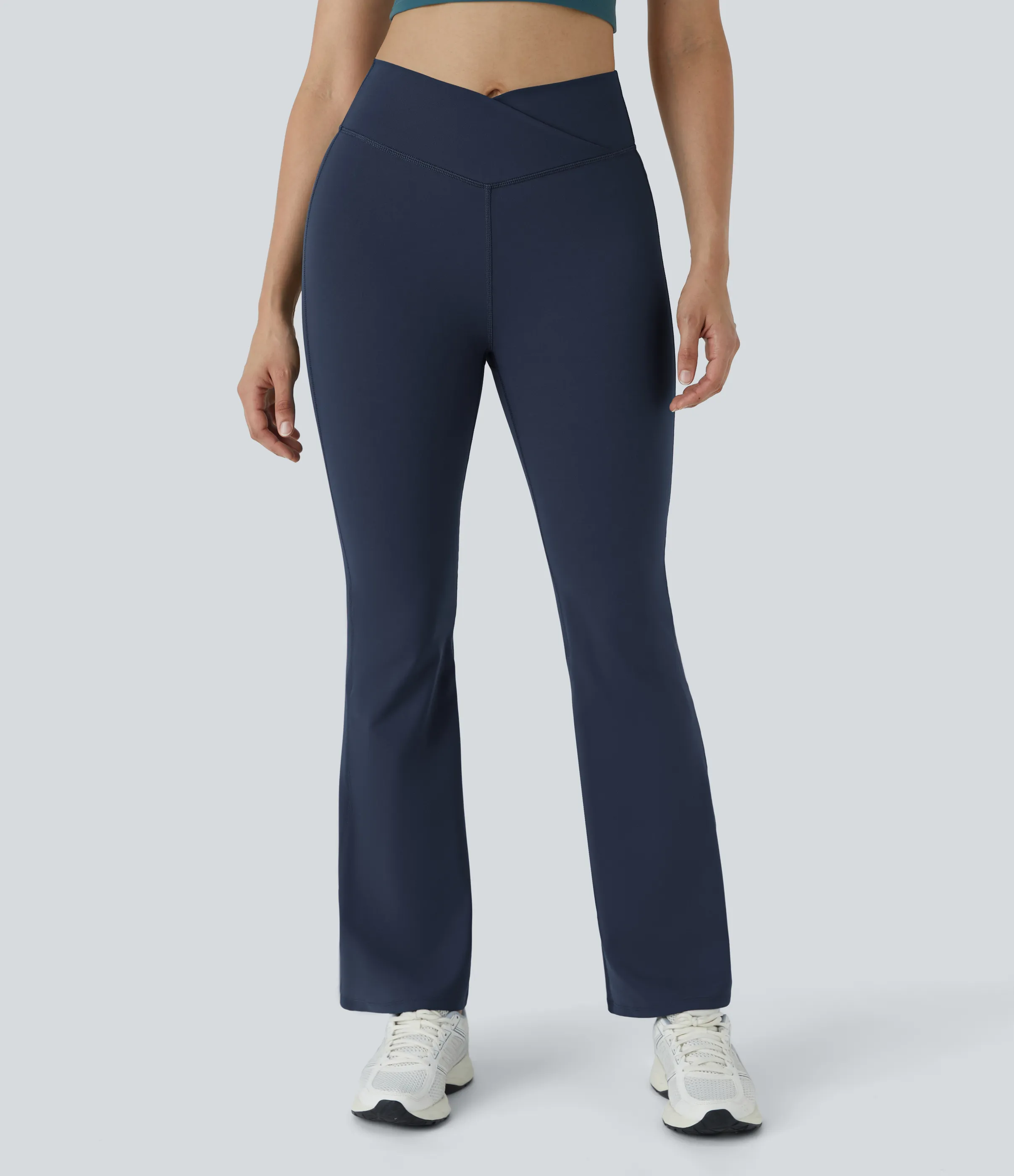 Halara Leggings yoga acampanado cruzado tiro alto - Midnight Blue - S(regular) sold by Halara product image thumbnail 3