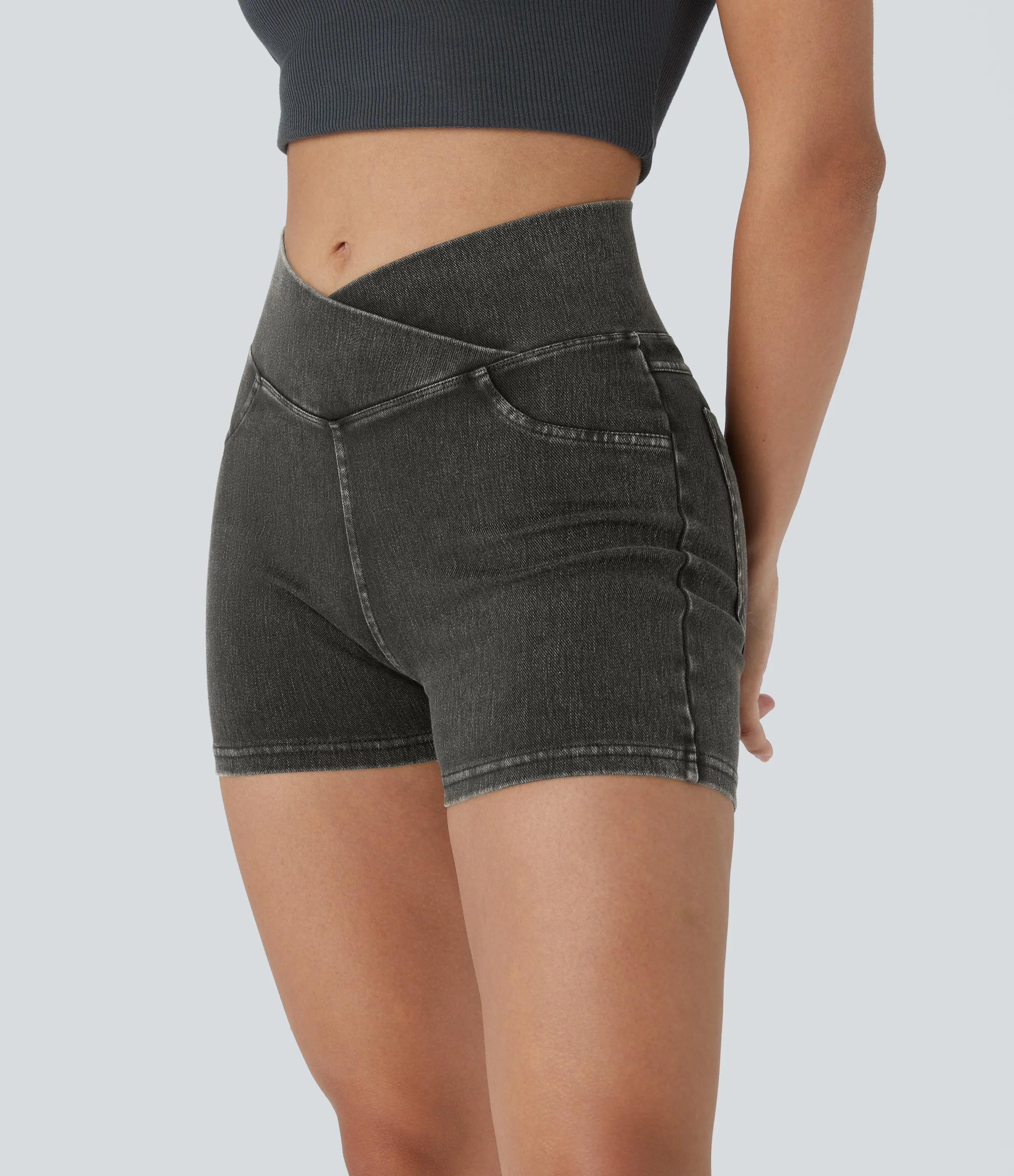 Halara Pantalón corto Halara Flex™ Denim elástico bolsillo lateral cruzado trasera tiro alto 7.5cm - Hemp Rope Black Denim - S sold by Halara product image thumbnail 4