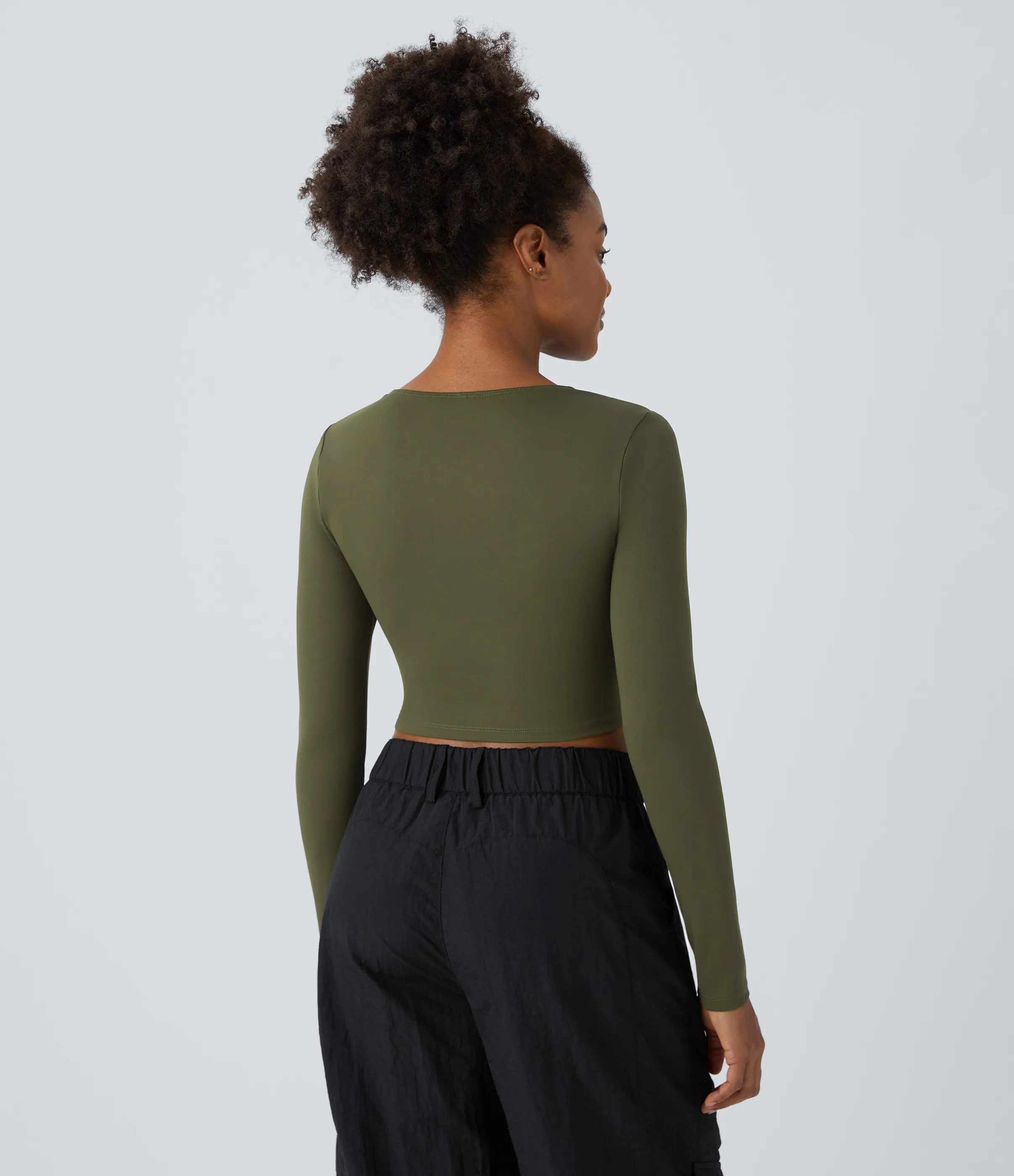 Halara Top ajustado cuello redondo manga larga corte rasgado corte ajustado - Forest Night - XS sold by Halara product image thumbnail 4