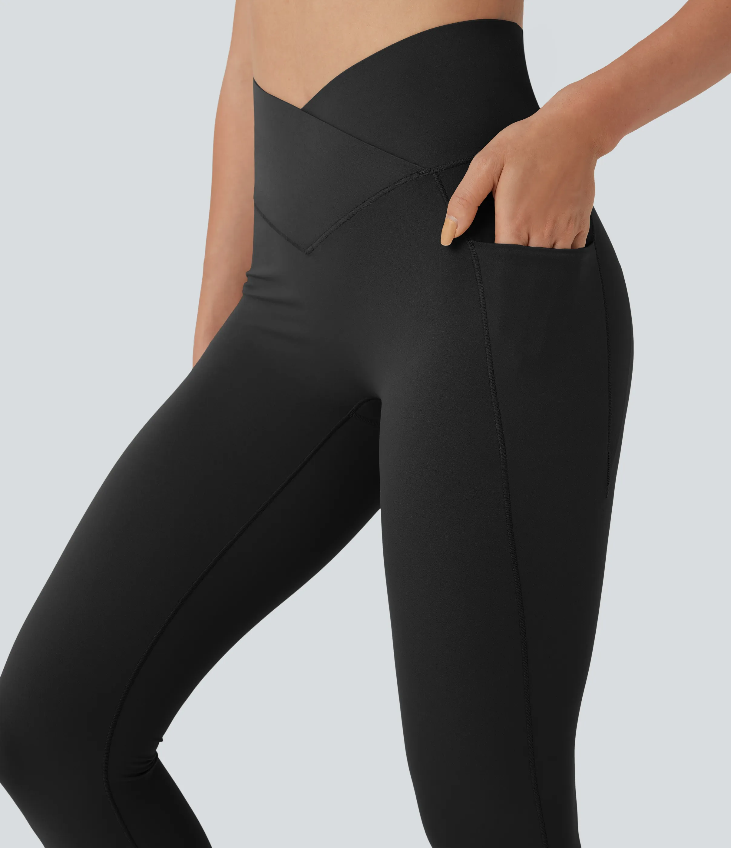 Halara Leggings de entrenamiento Halara UltraSculpt™ SoCinched de tiro alto cruzado con control de abdomen en 7/8 y bolsillos - Black - L(7/8) sold by Halara product image thumbnail 5