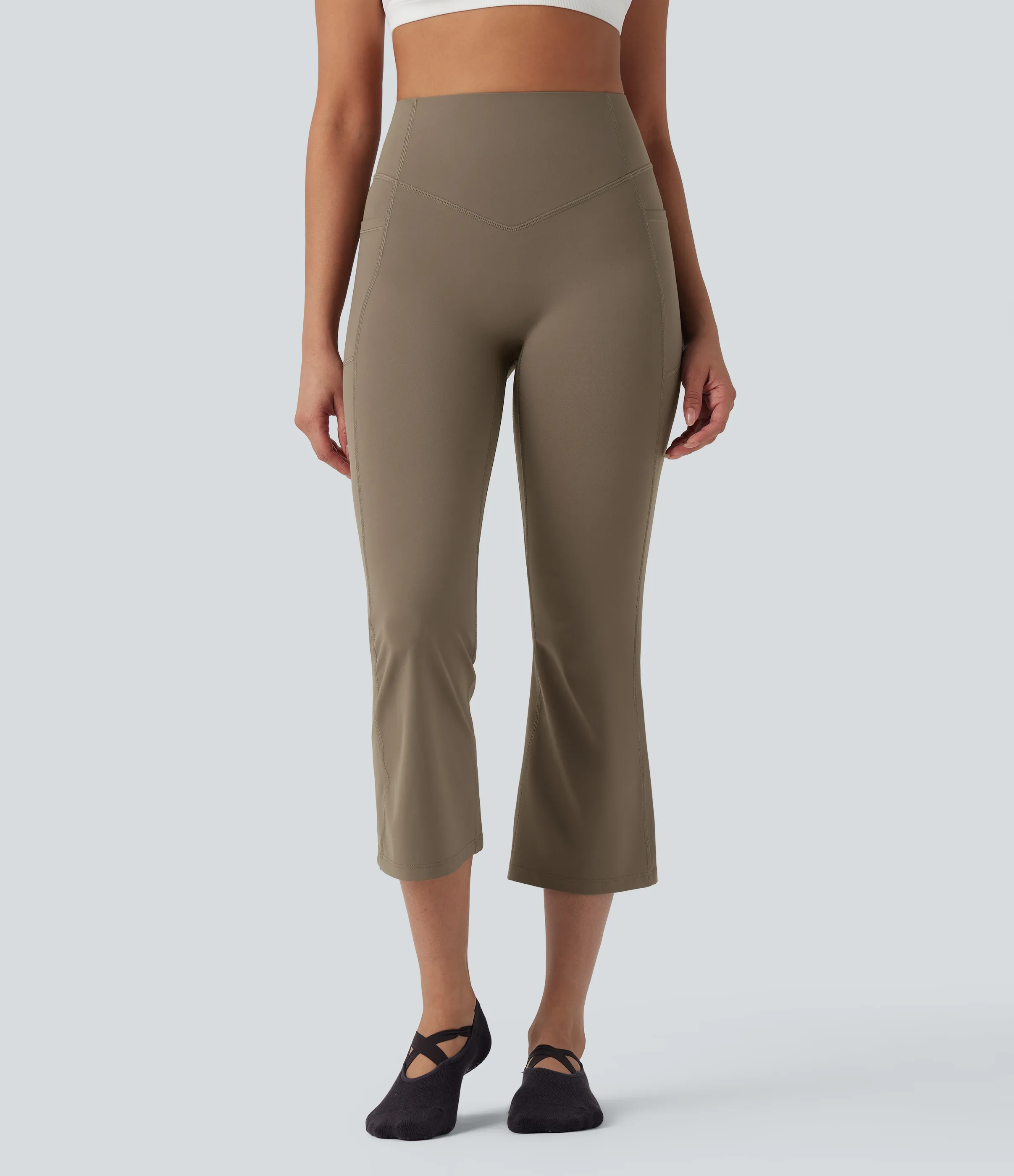 Halara Leggings moldeadores Halara UltraSculpt™ de tiro alto con push-up realzador de glúteos, control de abdomen y de corte acampanado con bolsillos - Dawn Brown - L sold by Halara product image thumbnail 4
