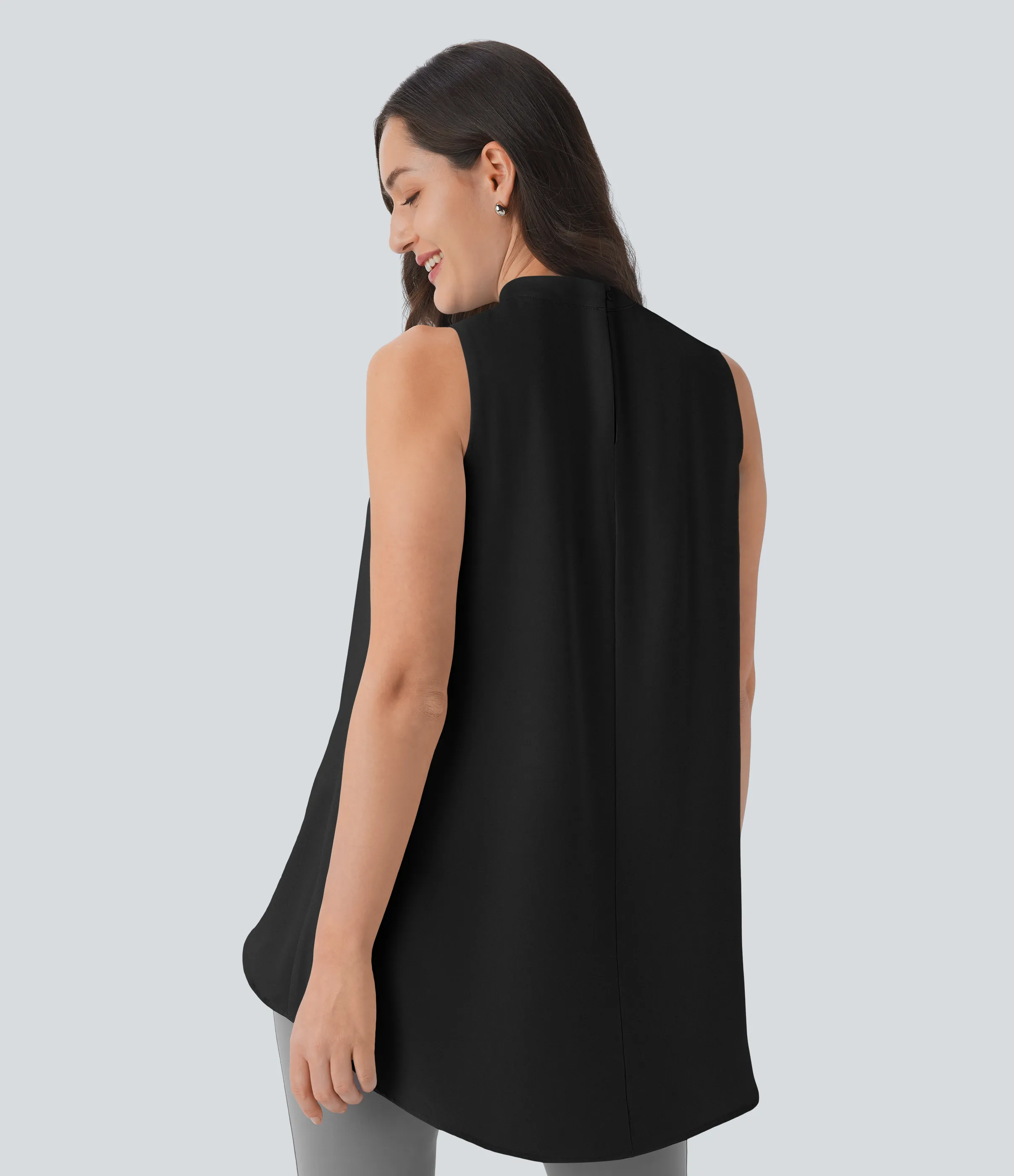 Halara Blusa oficina holgada sin mangas cuello alto bajo abertura espalda - Black - S sold by Halara product image thumbnail 3