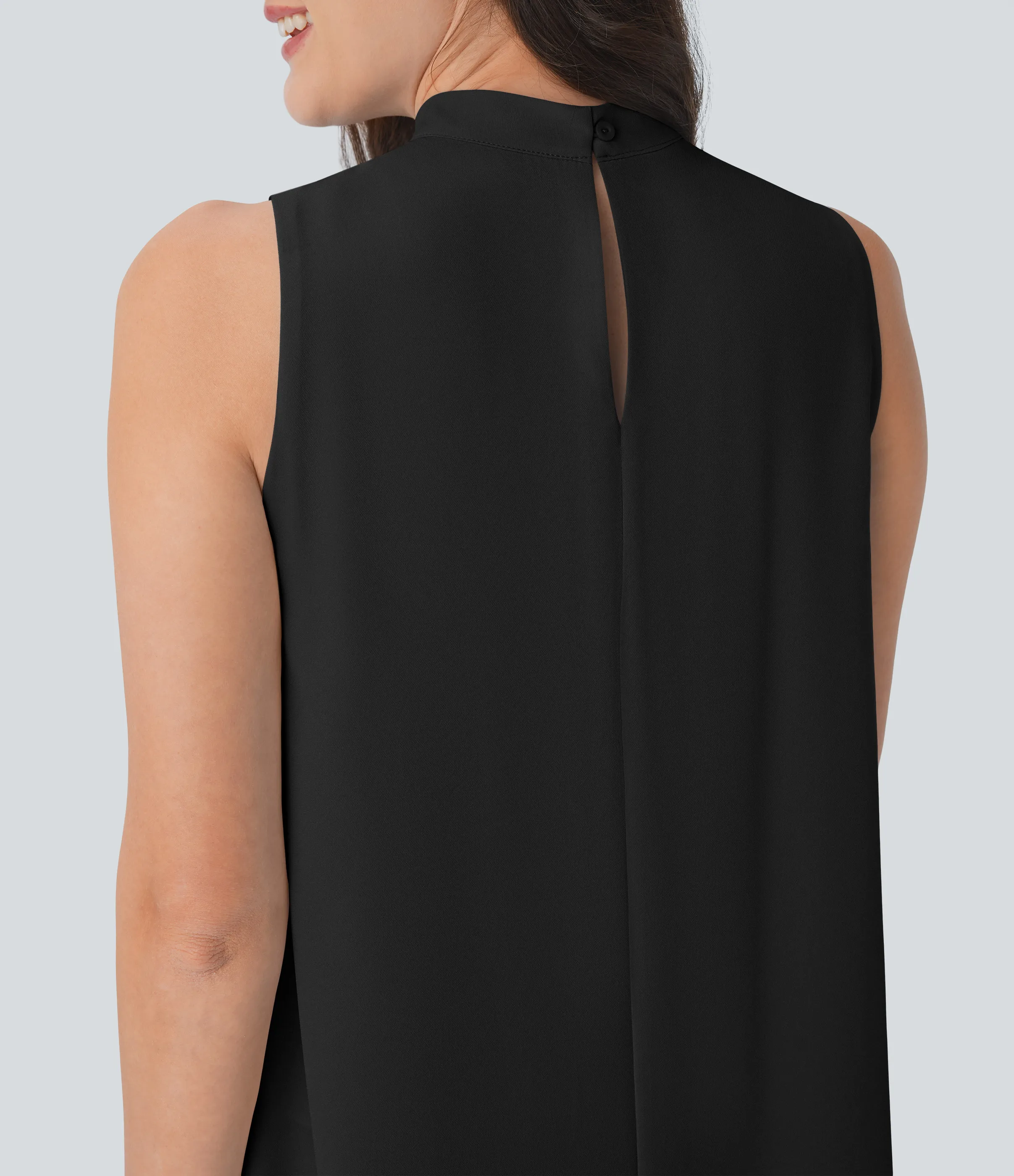 Halara Blusa oficina holgada sin mangas cuello alto bajo abertura espalda - Black - S sold by Halara product image thumbnail 5