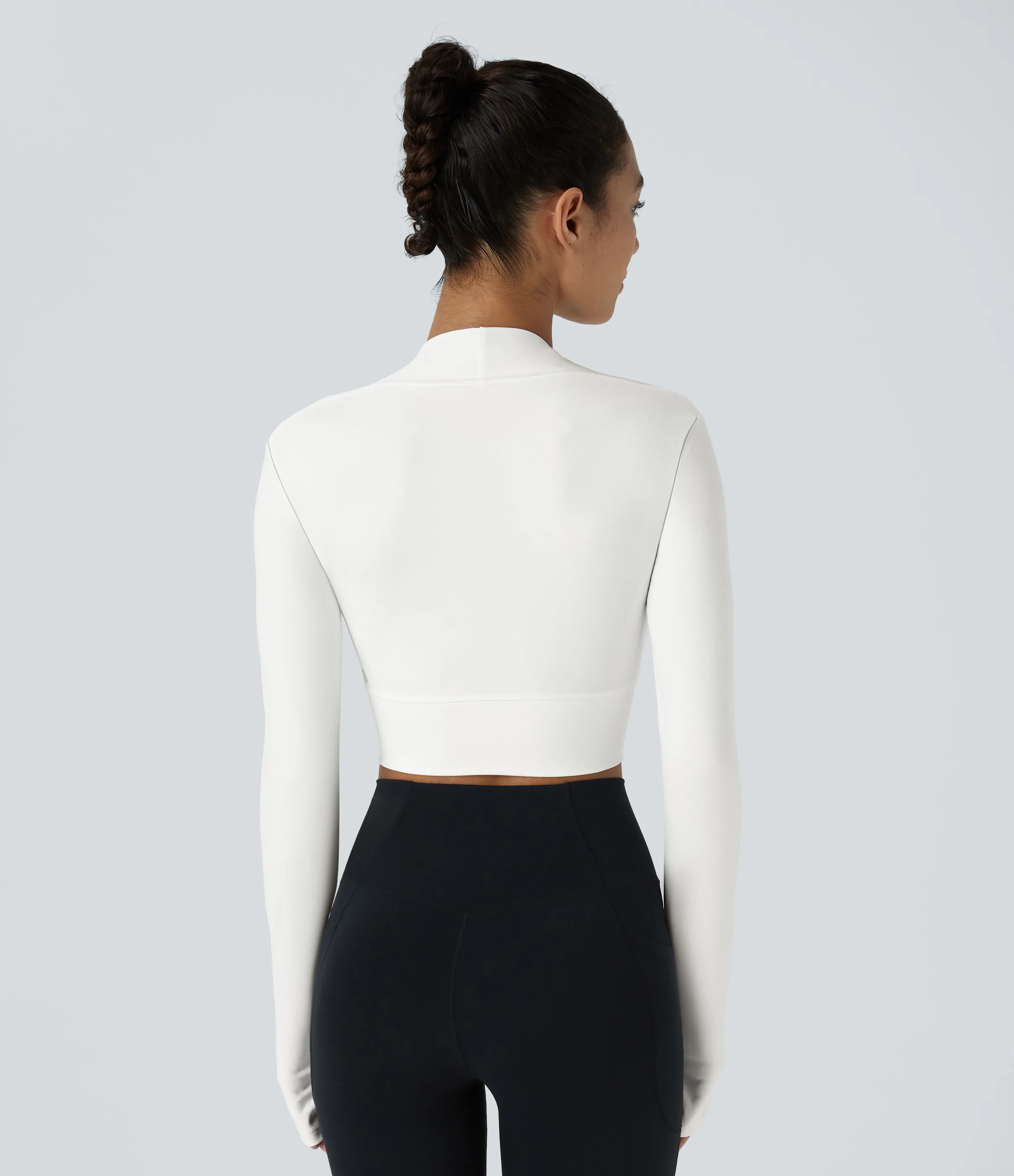 Halara Top Softlyzero™ Plush deportivo yoga corto 2 en 1 orificio para pulgar manga larga - White - M sold by Halara product image thumbnail 3