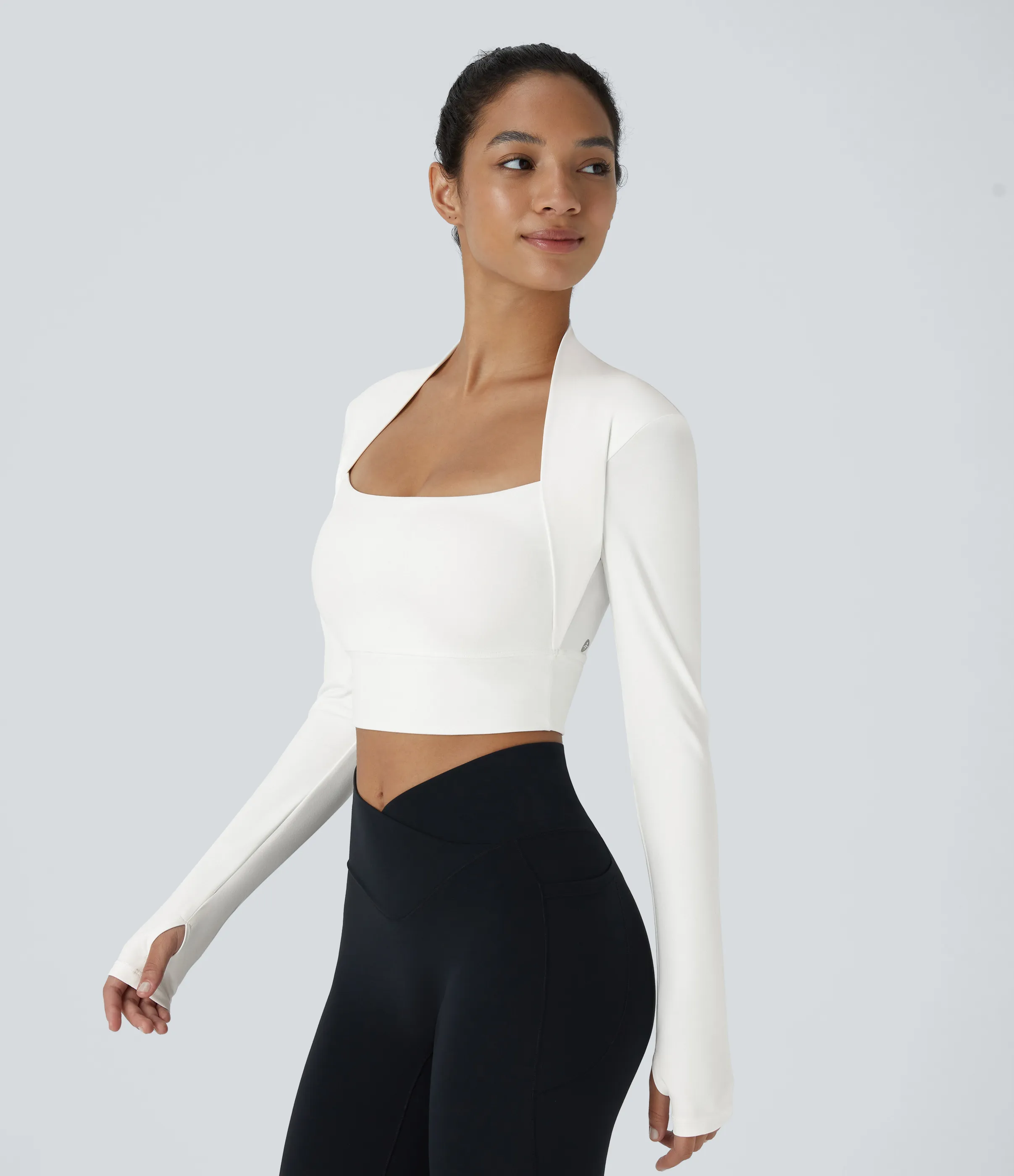 Halara Top Softlyzero™ Plush deportivo yoga corto 2 en 1 orificio para pulgar manga larga - White - M sold by Halara product image thumbnail 4