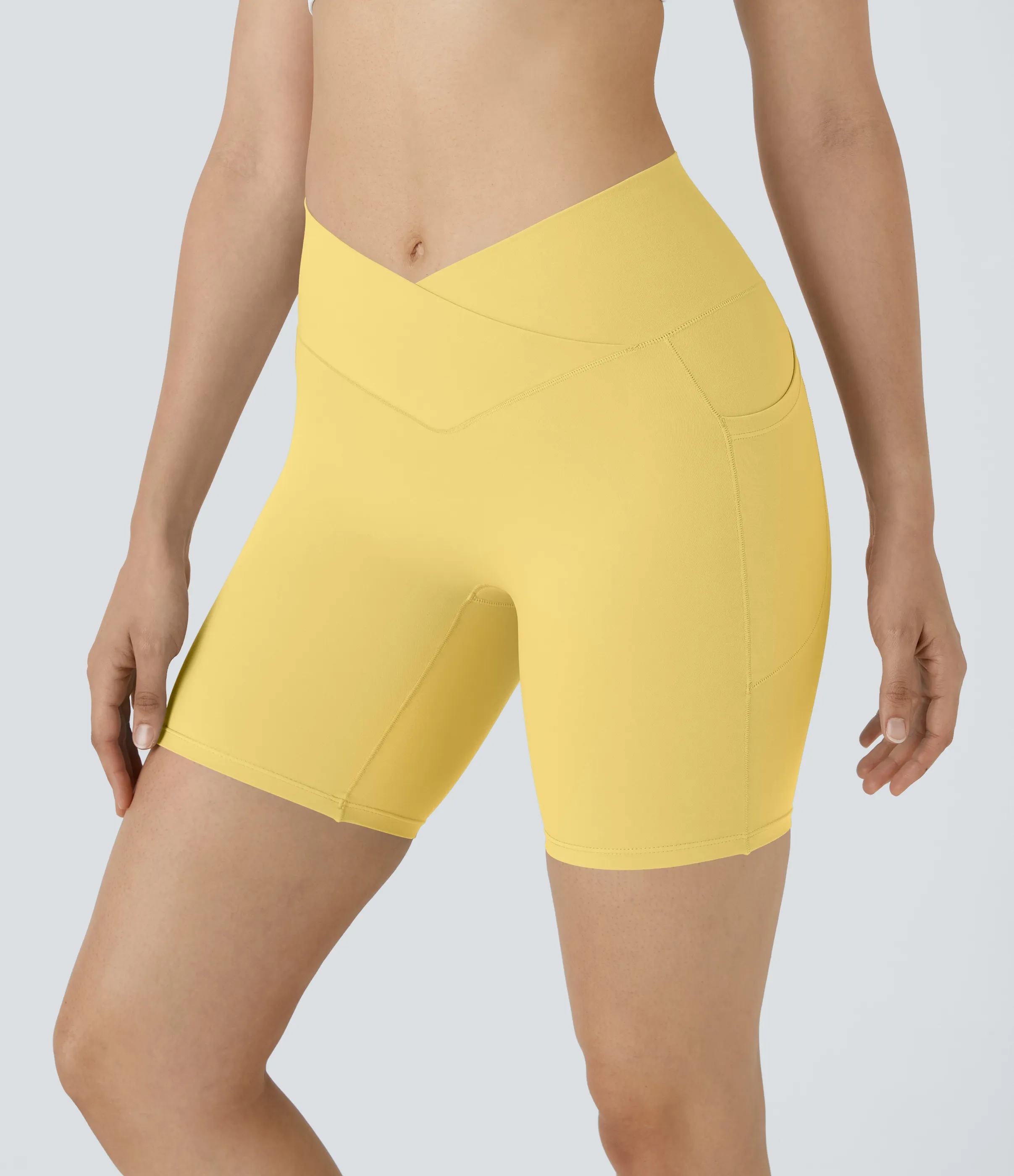 Halara Pantalón corto Softlyzero™ ciclista yoga bolsillo lateral cruzado tiro alto 17.5cm - Lemon Meringue - S sold by Halara product image thumbnail 2