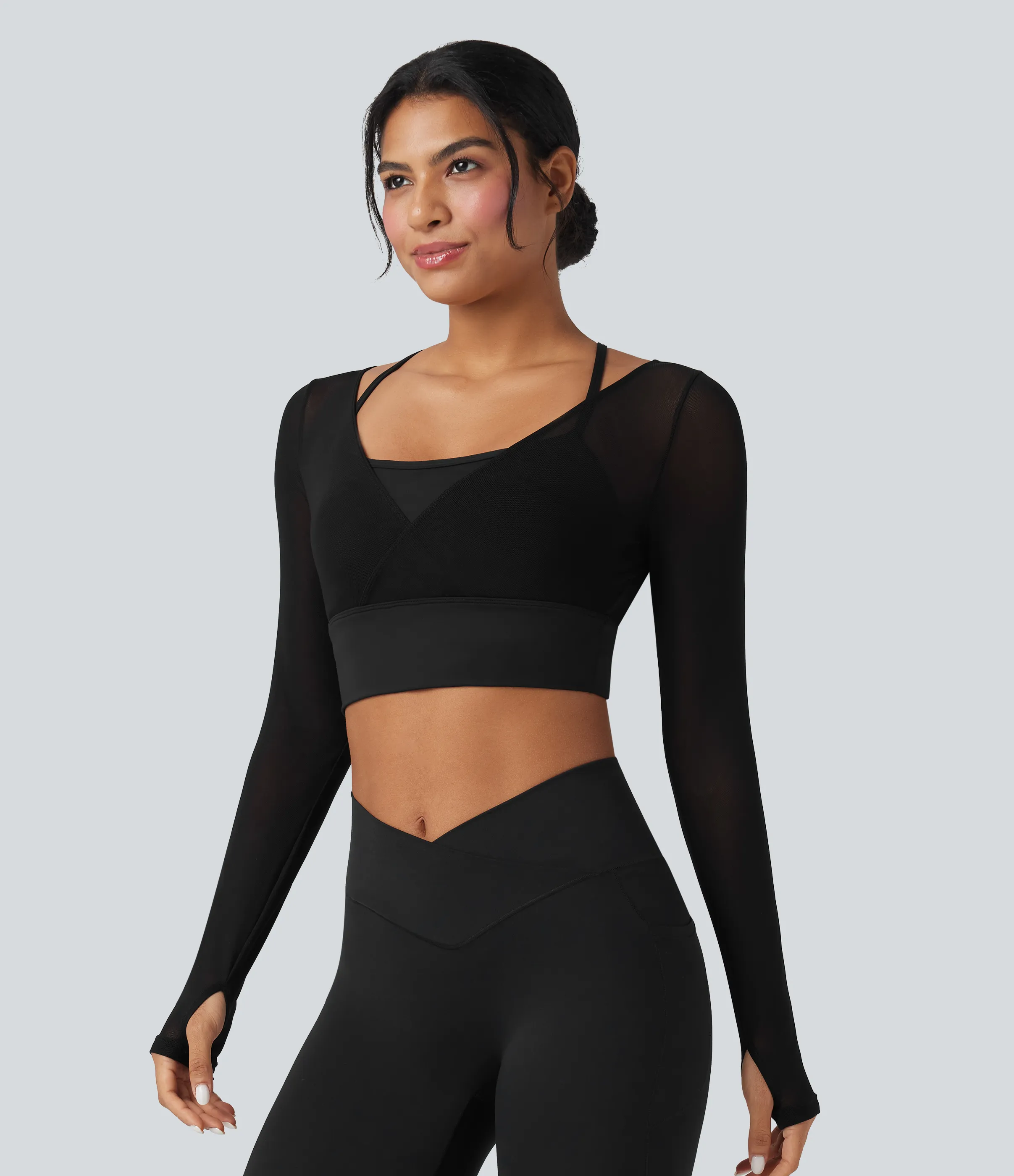 Halara Top deportivo de yoga SoftlyZero™ 2 en 1 con abertura para el pulgar y manga larga de malla de contraste afelpada - Black - L sold by Halara product image thumbnail 4