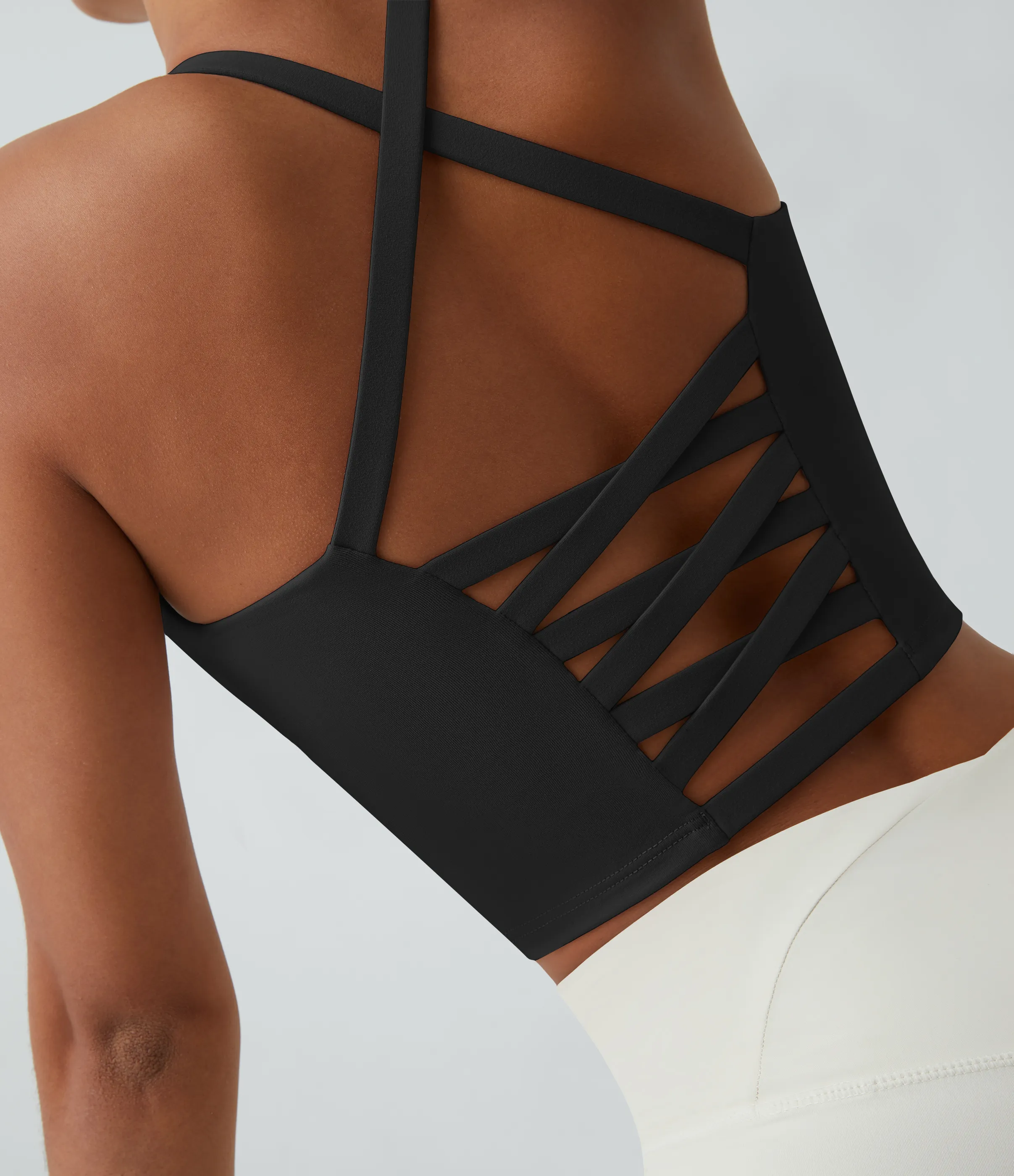 Halara Top corto de yoga en copas D-F - Black - XL sold by Halara product image thumbnail 5