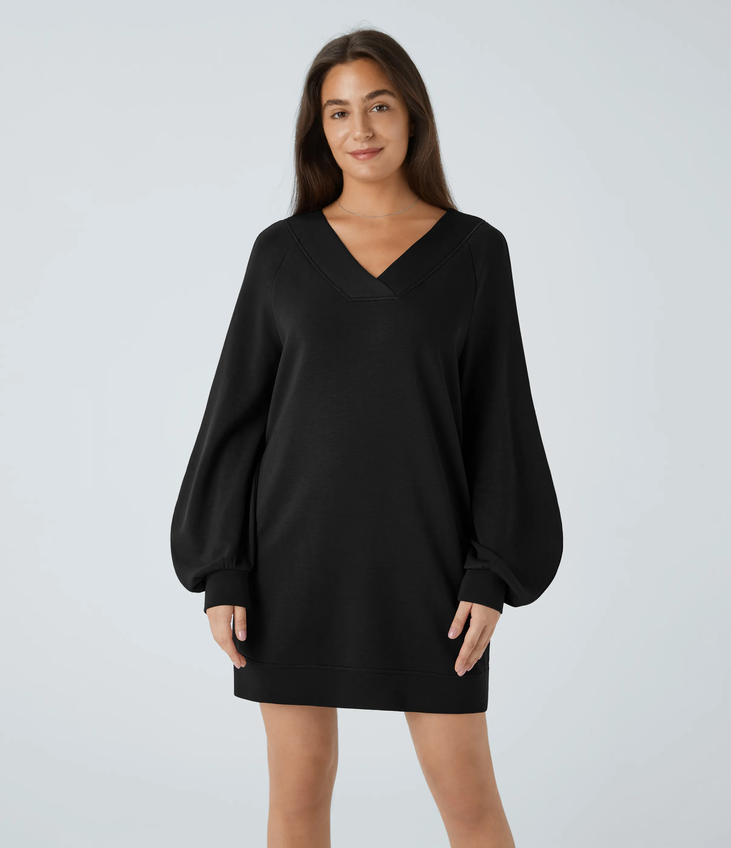 Halara Minivestido sudadera relajado cuello V manga raglán obispo - Black - XS sold by Halara product image thumbnail 4