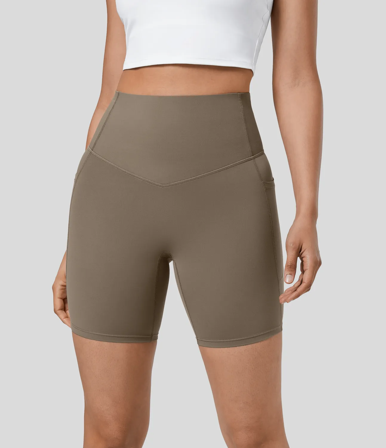 Halara Pantalones cortos SoCinched motociclista entrenamiento moldeador abdomen bolsillo lateral tiro alto 17.5cm - Dawn Brown - XS sold by Halara product image thumbnail 4