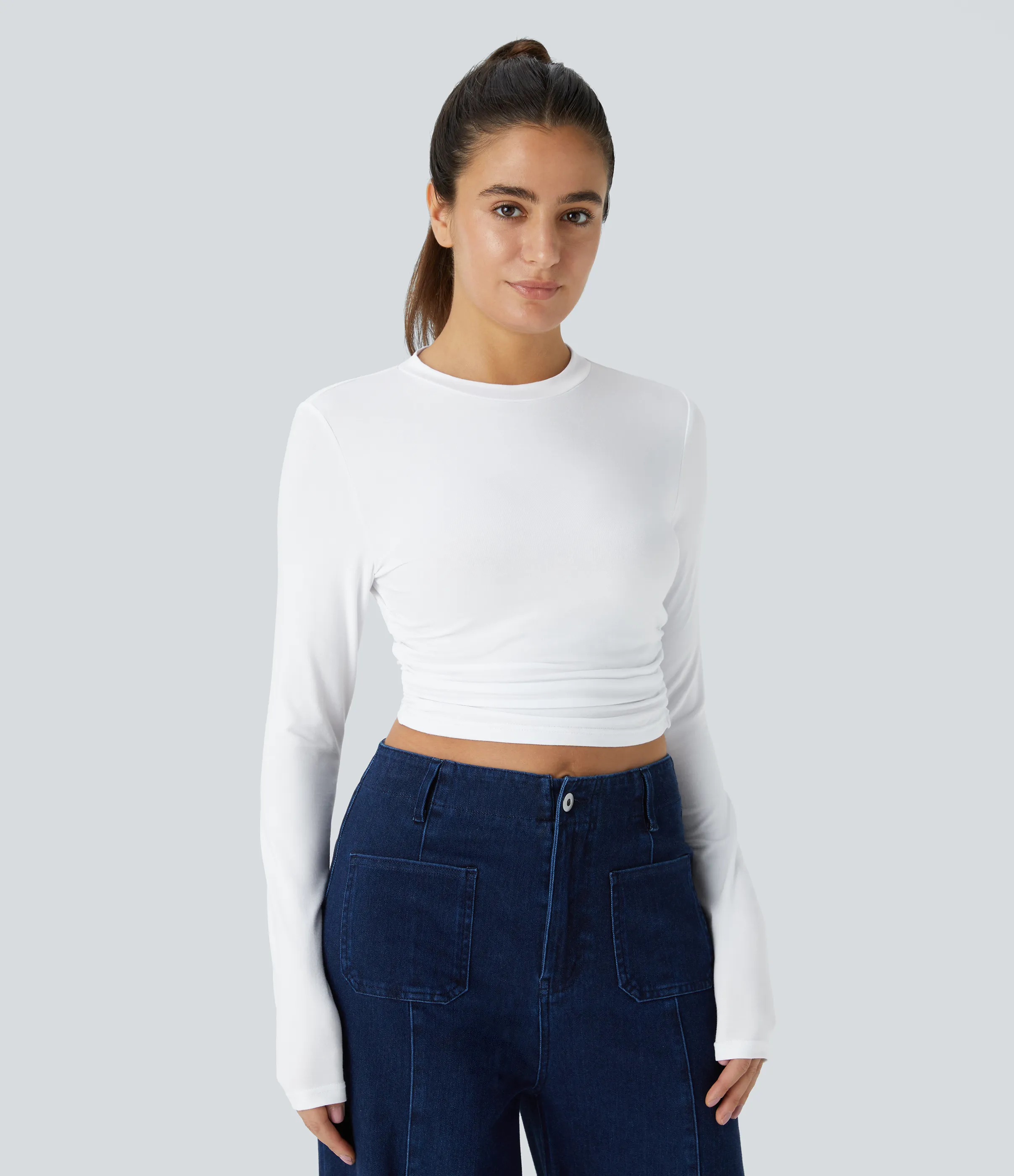 Halara Top recortado ajustado fruncido manga larga cuello redondo - White - L sold by Halara product image thumbnail 2