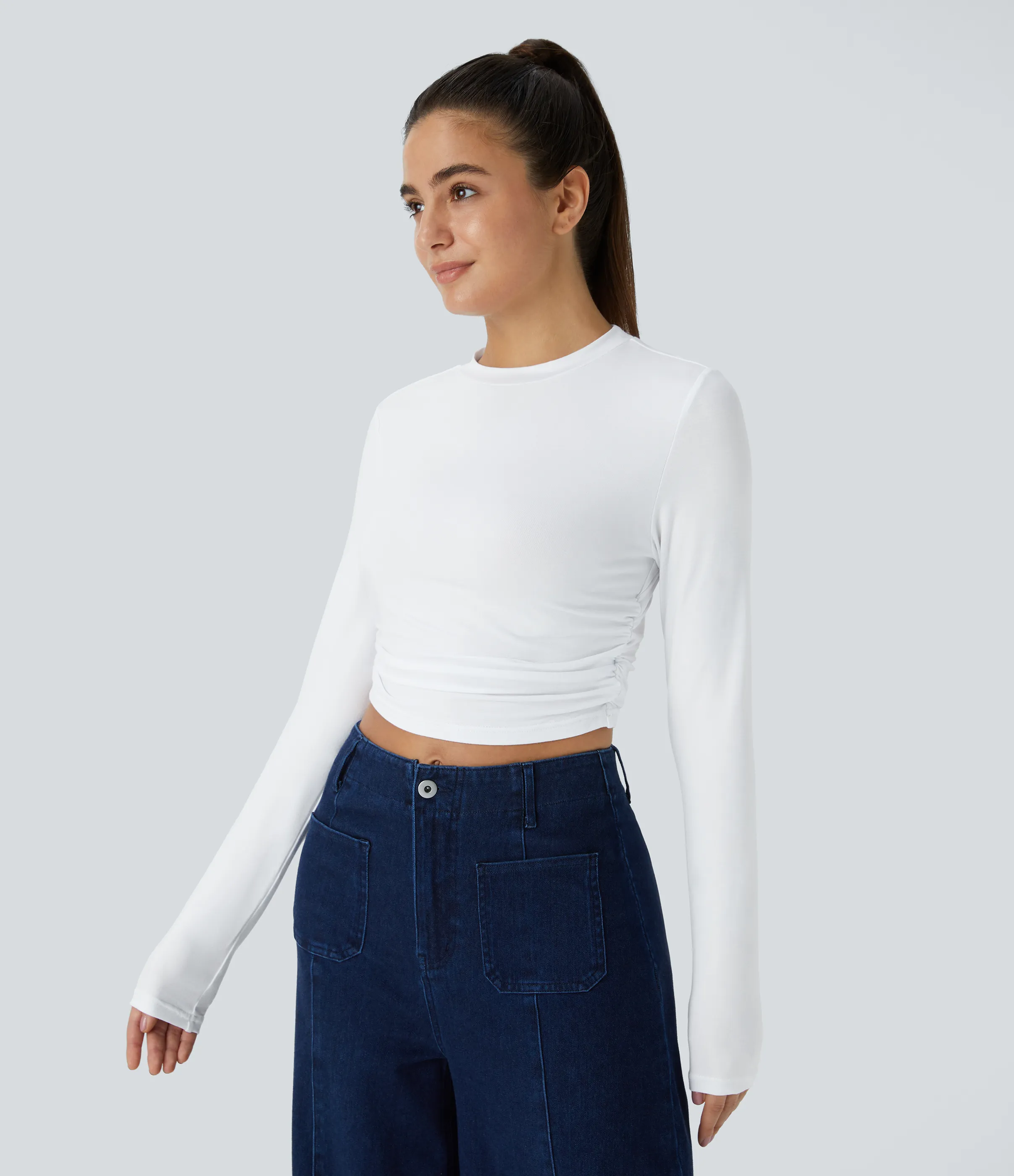 Halara Top recortado ajustado fruncido manga larga cuello redondo - White - L sold by Halara product image thumbnail 4