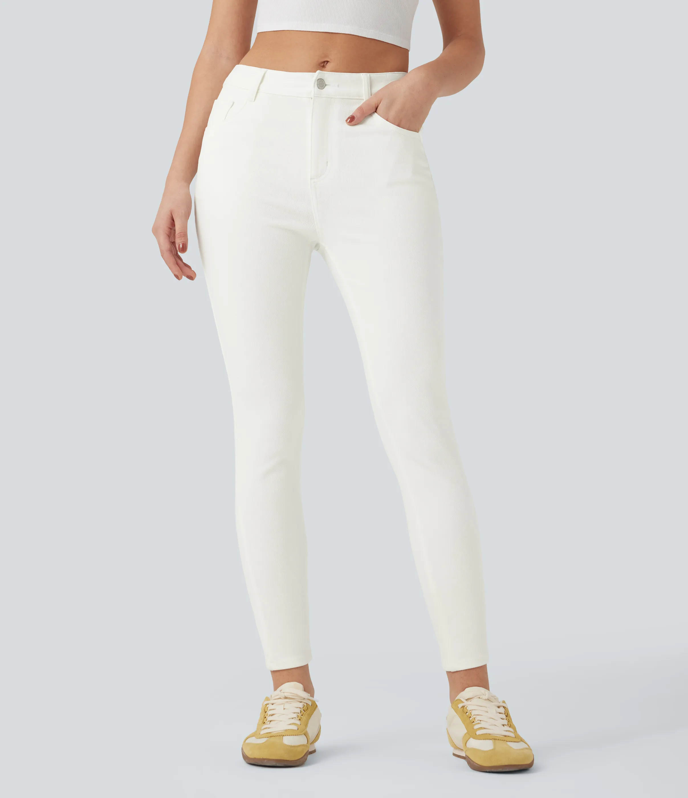 Halara Jeans ajustados casuales Halara Flex™ de tiro medio con bolsillos resistentes al agua y al aceite - Bright White Denim - XL(regular) sold by Halara product image thumbnail 2