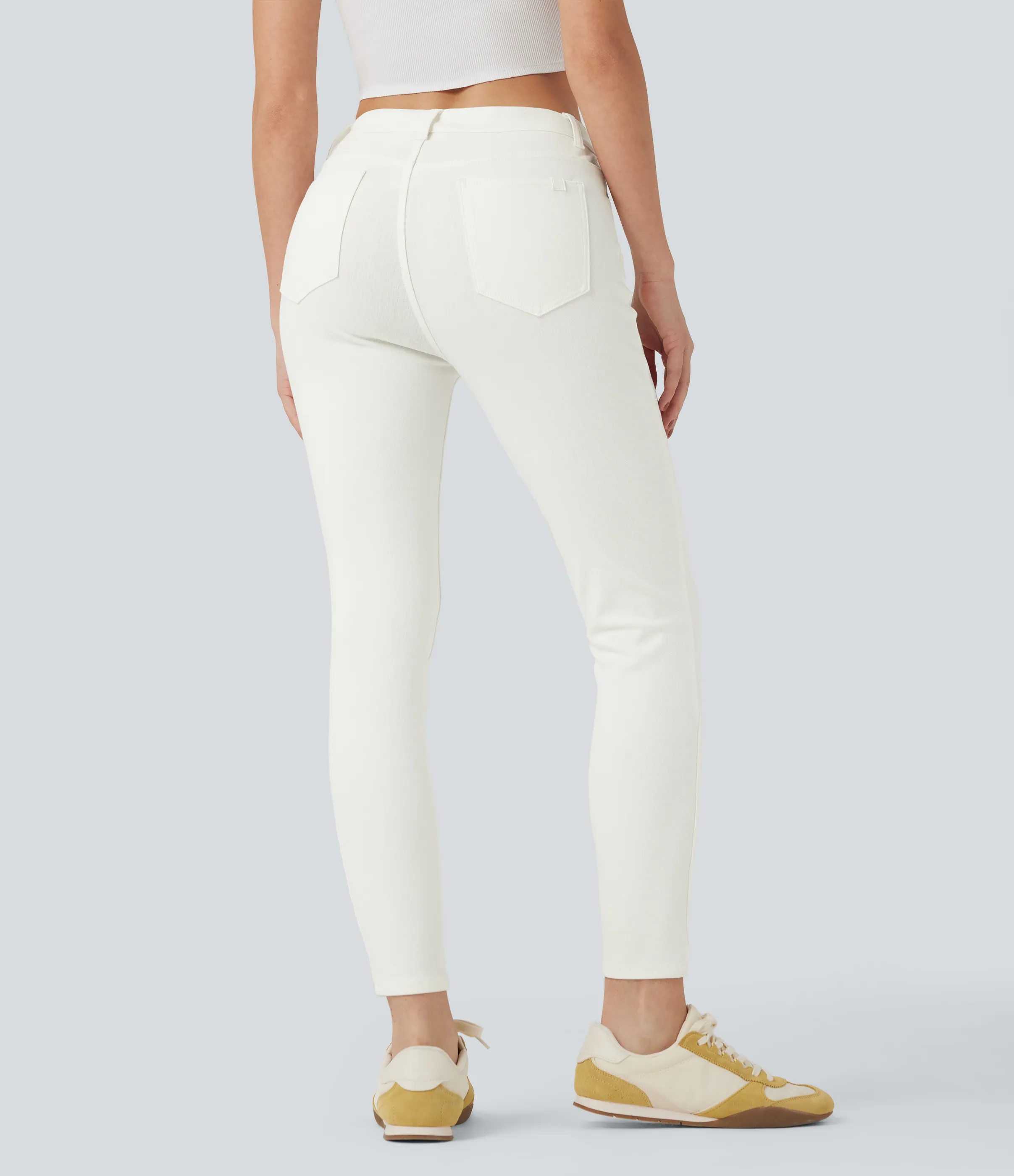 Halara Jeans ajustados casuales Halara Flex™ de tiro medio con bolsillos resistentes al agua y al aceite - Bright White Denim - XL(regular) sold by Halara product image thumbnail 3