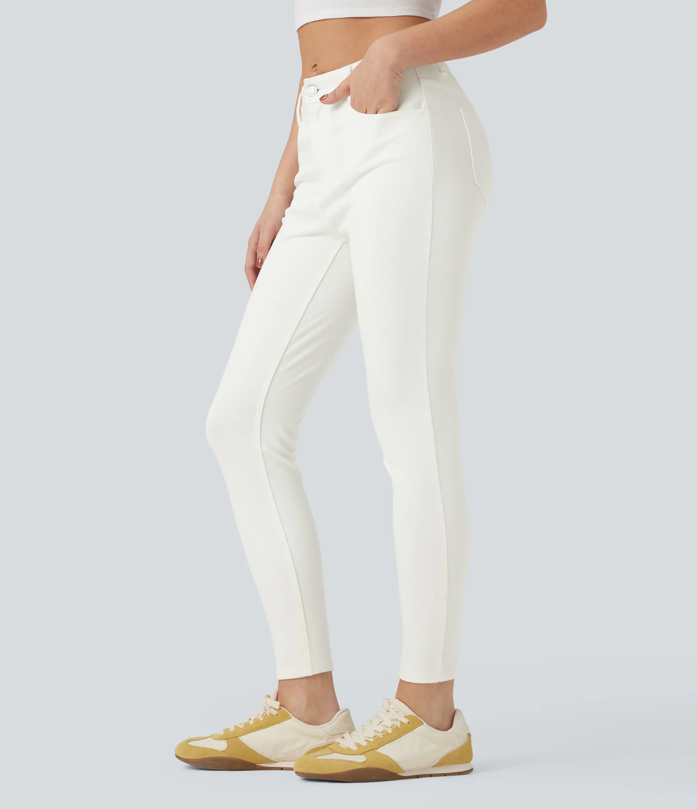 Halara Jeans ajustados casuales Halara Flex™ de tiro medio con bolsillos resistentes al agua y al aceite - Bright White Denim - XL(regular) sold by Halara product image thumbnail 4