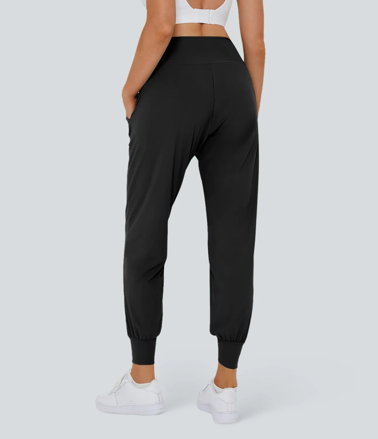 Halara Joggers de tiro alto con bolsillos laterales - Black - M(regular) sold by Halara product image thumbnail 3