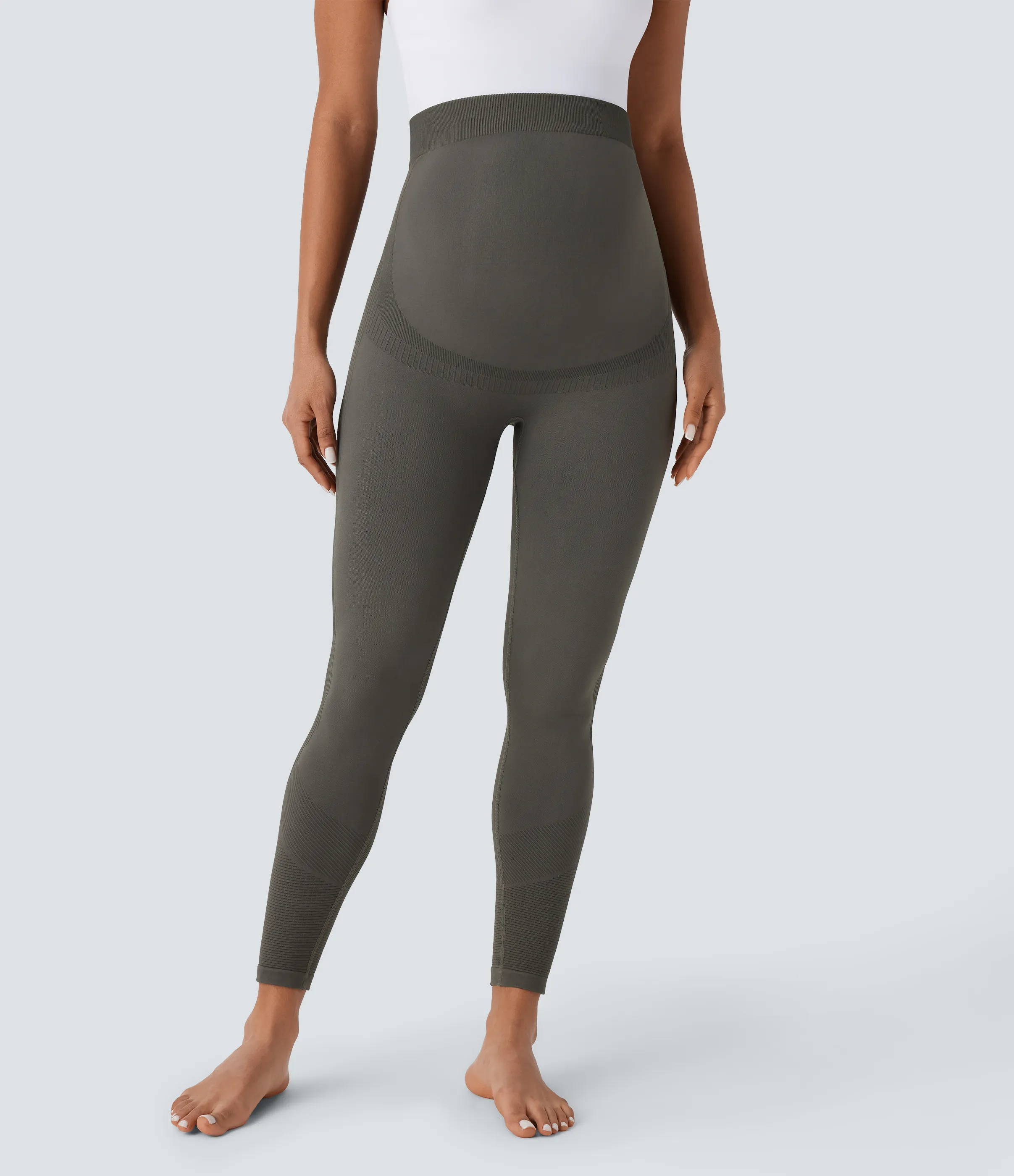 Halara Leggings premamá yoga tiro alto fluidez sin costura 7/8 - Volcanic Ash - S sold by Halara product image thumbnail 4