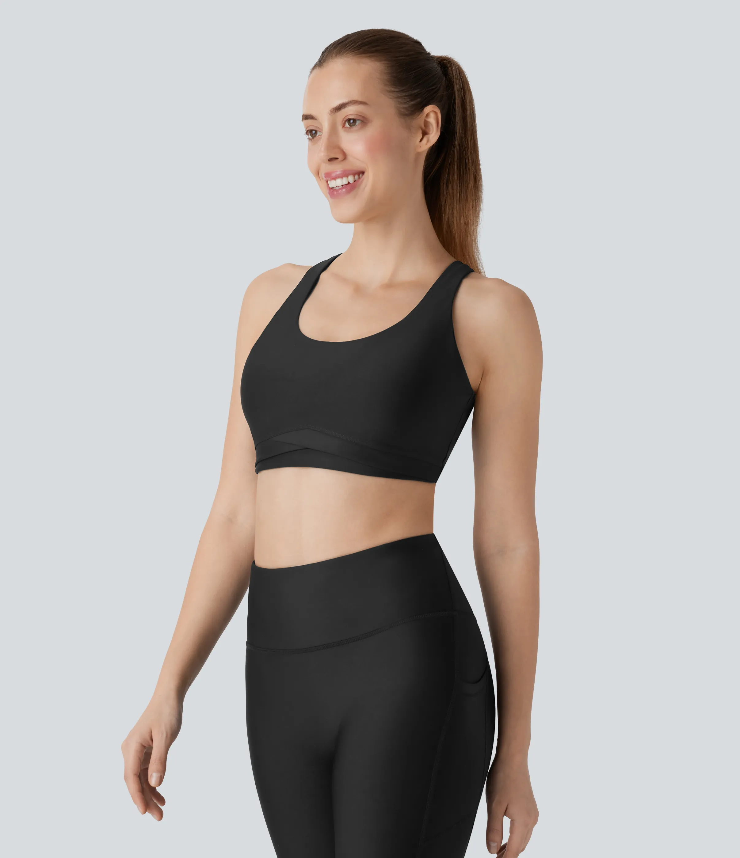 Halara Sujetador deportivo entrenamiento gancho ajustable cruzado sin espalda soporte medio - Black - S sold by Halara product image thumbnail 5