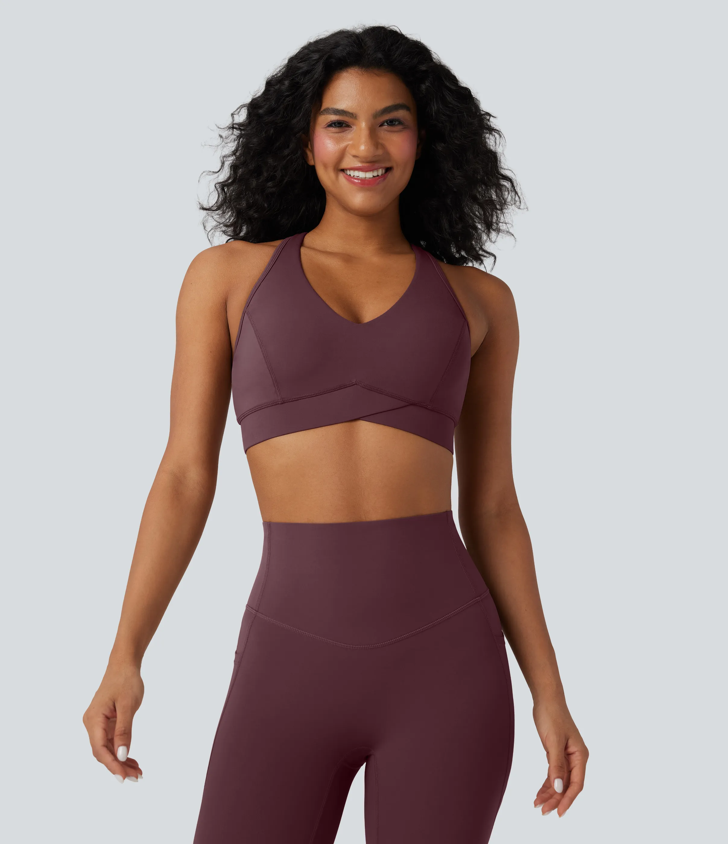 Halara Brasier deportivo Halara UltraSculpt™ para entrenamiento de sujeción media con escote en V y espalda racerback en copas A-C - Evening Red - L sold by Halara product image thumbnail 4