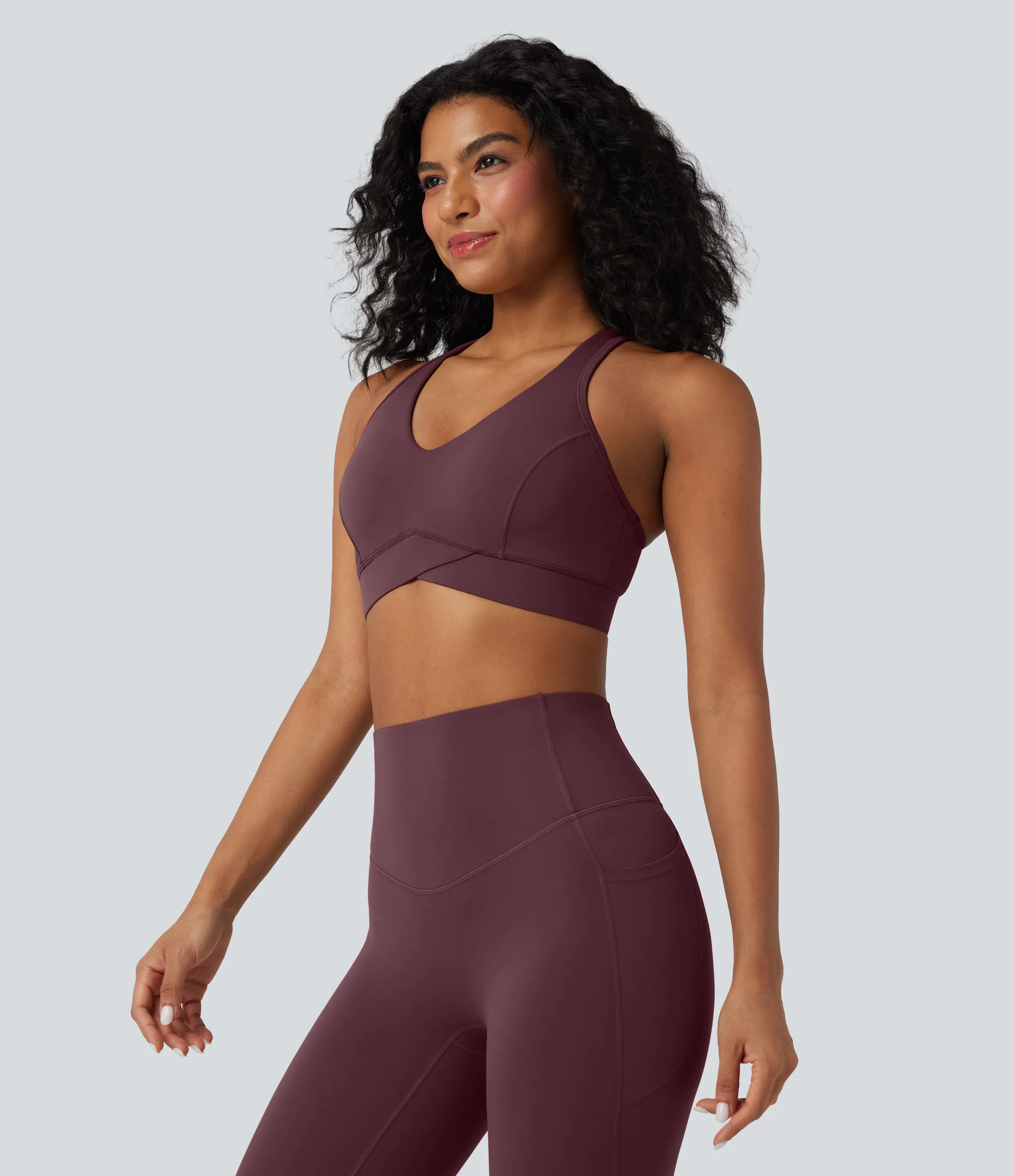 Halara Brasier deportivo Halara UltraSculpt™ para entrenamiento de sujeción media con escote en V y espalda racerback en copas A-C - Evening Red - L sold by Halara product image thumbnail 5