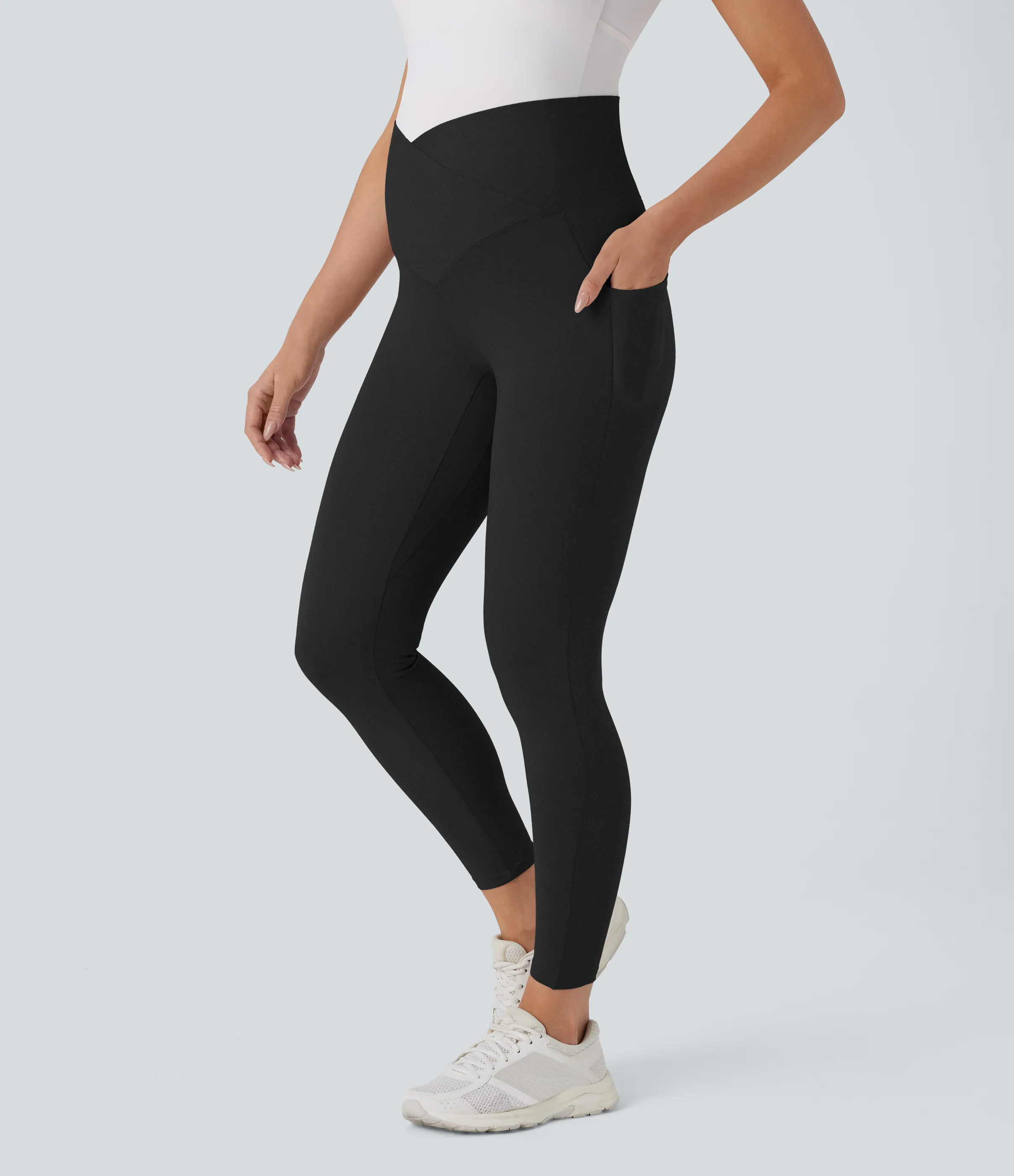 Halara Leggings premamá yoga Softlyzero™ tiro súper alto bolsillo lateral cruzado 7/8 - UPF50+ - Black - L(7/8) sold by Halara product image thumbnail 2