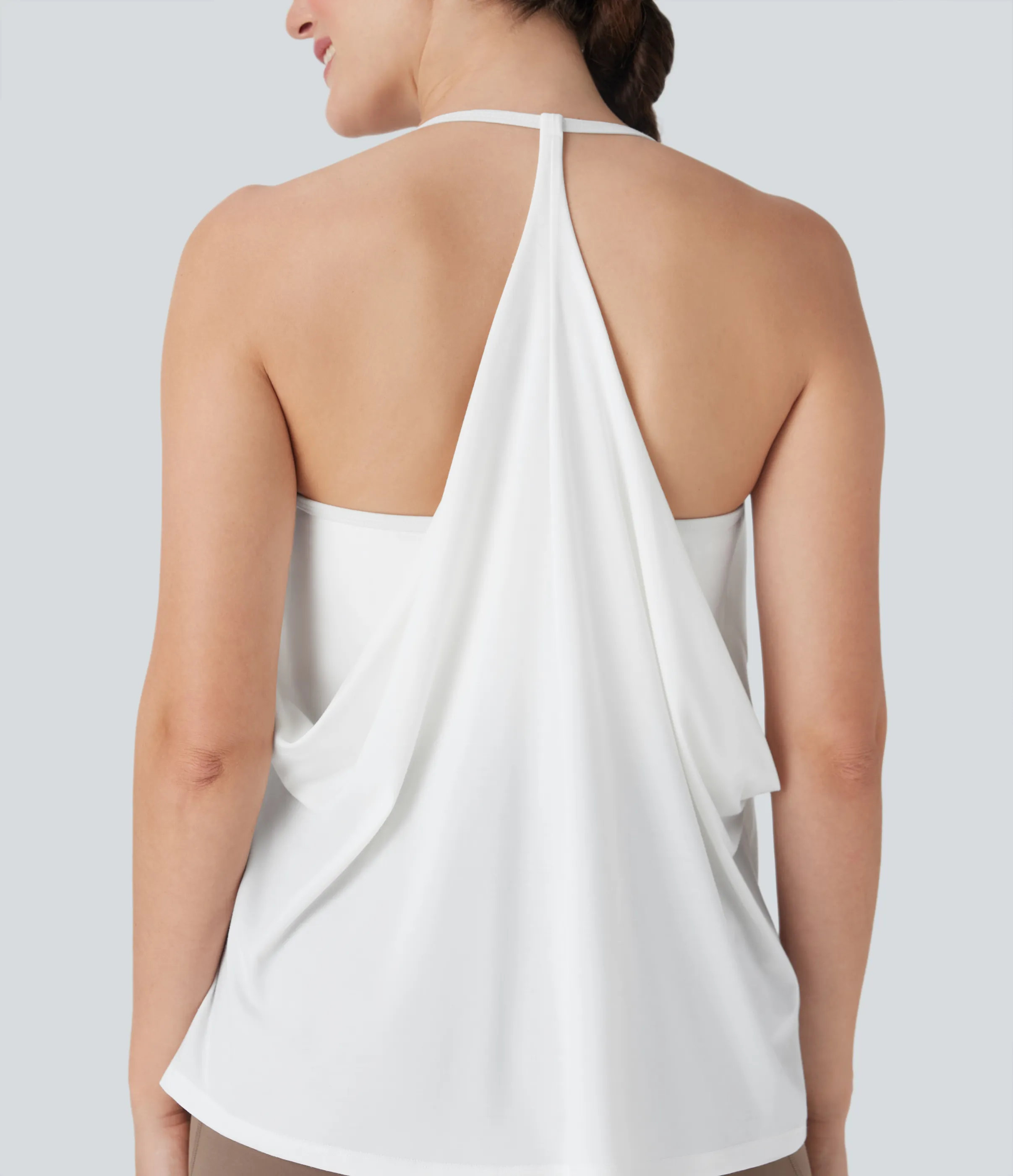 Halara Top deportivo de yoga SoftlyZero™ Airy con cuello halter drapeado y tacto fresco-UPF51+ en copas D-F - White - XS sold by Halara product image thumbnail 5