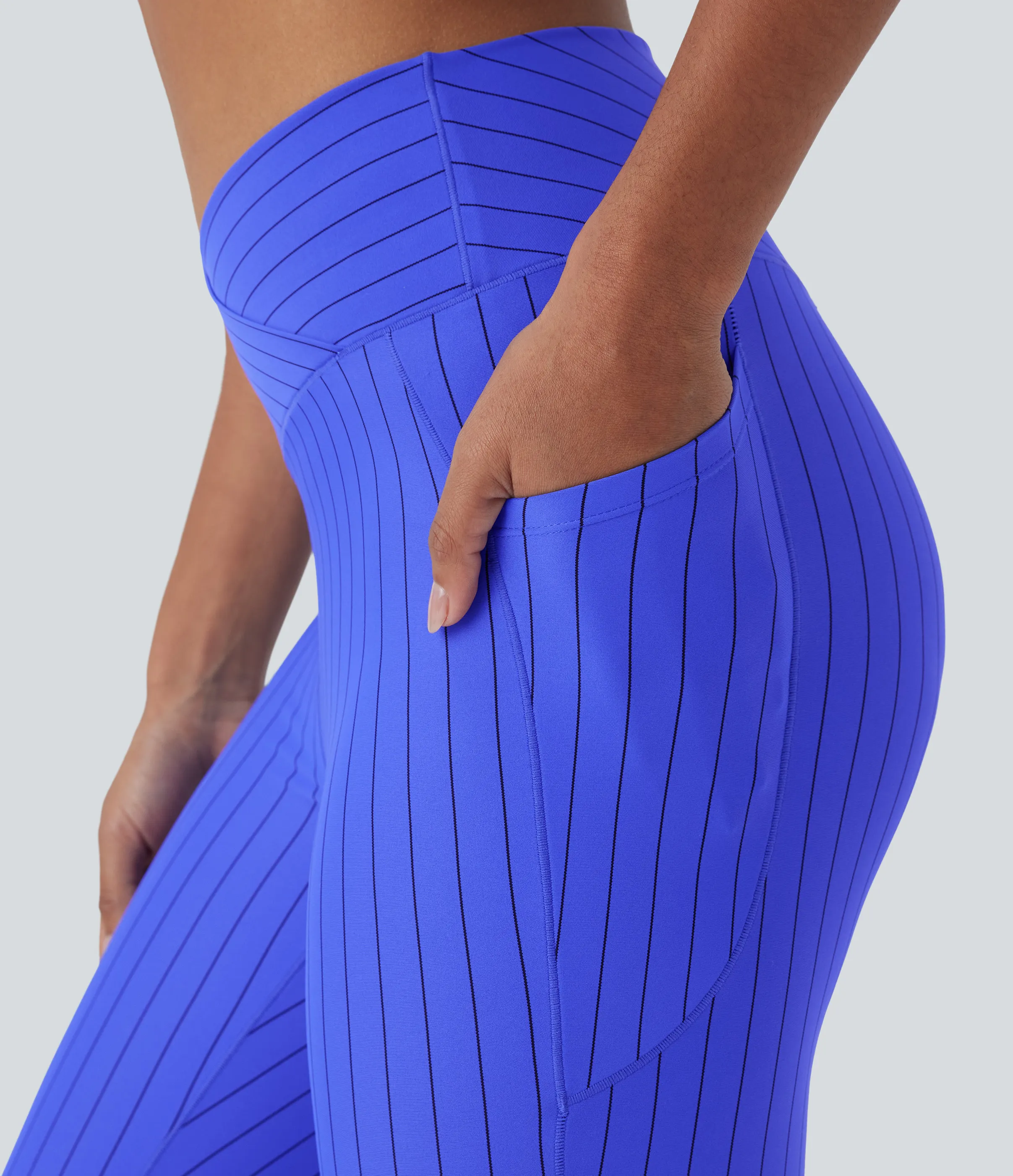 Halara Leggings yoga tacto fresco tiro alto bolsillo lateral raya 7/8 - Blue Black Pinstripe - S(7/8) sold by Halara product image thumbnail 5