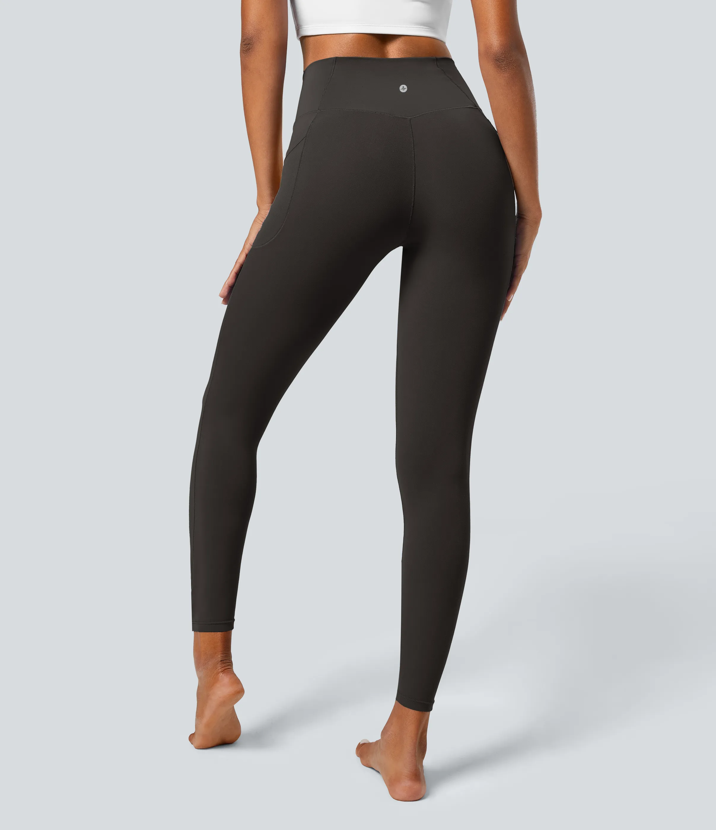 Halara Leggings Softlyzero™ liso bolsillo cruzado - Hazelnut Black - XS(7/8) sold by Halara product image thumbnail 3