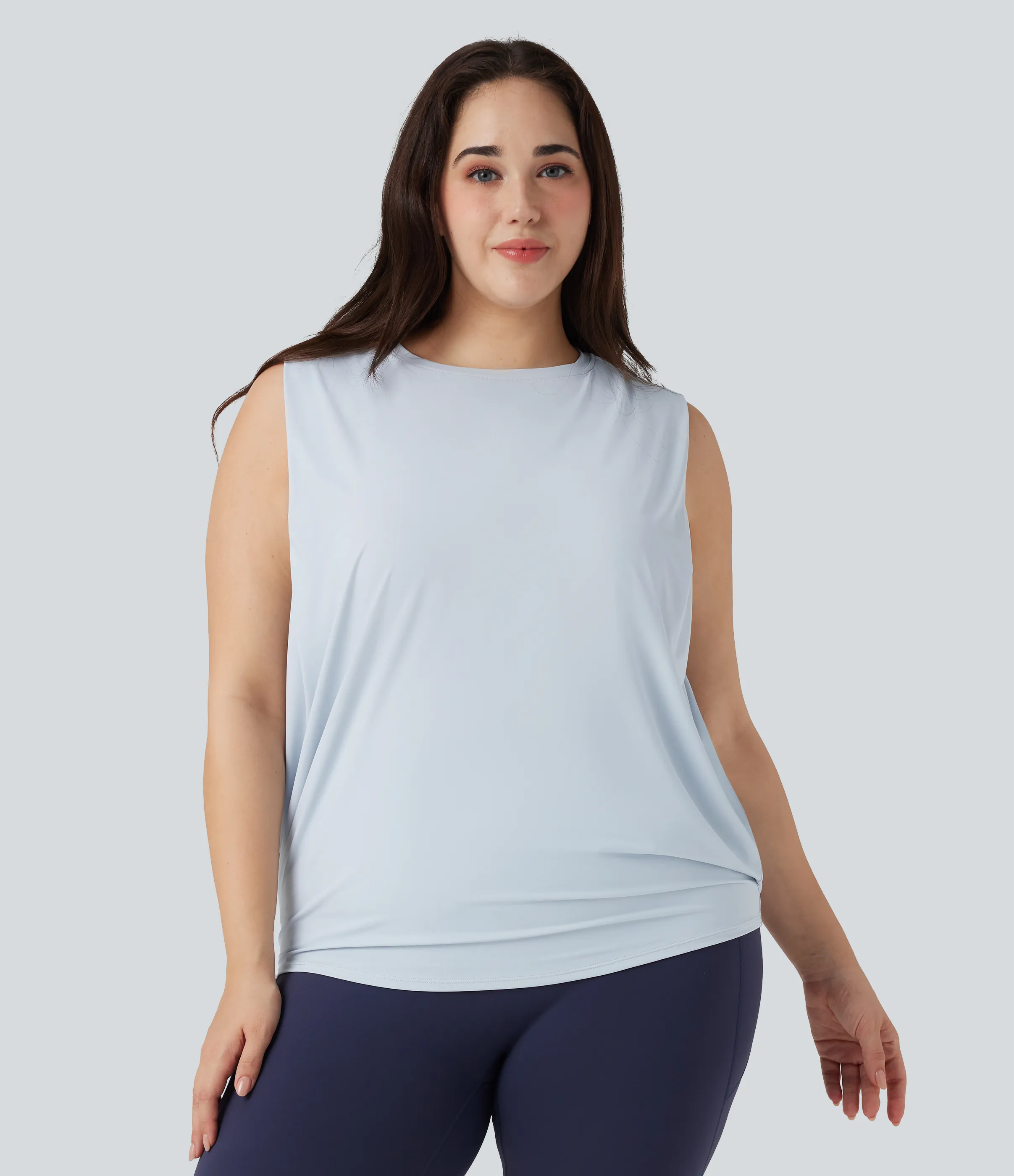 Halara Camiseta de yoga de talla grande con cuello redondo y tacto fresco - UPF 50+ - Illusion Blue - 1X sold by Halara