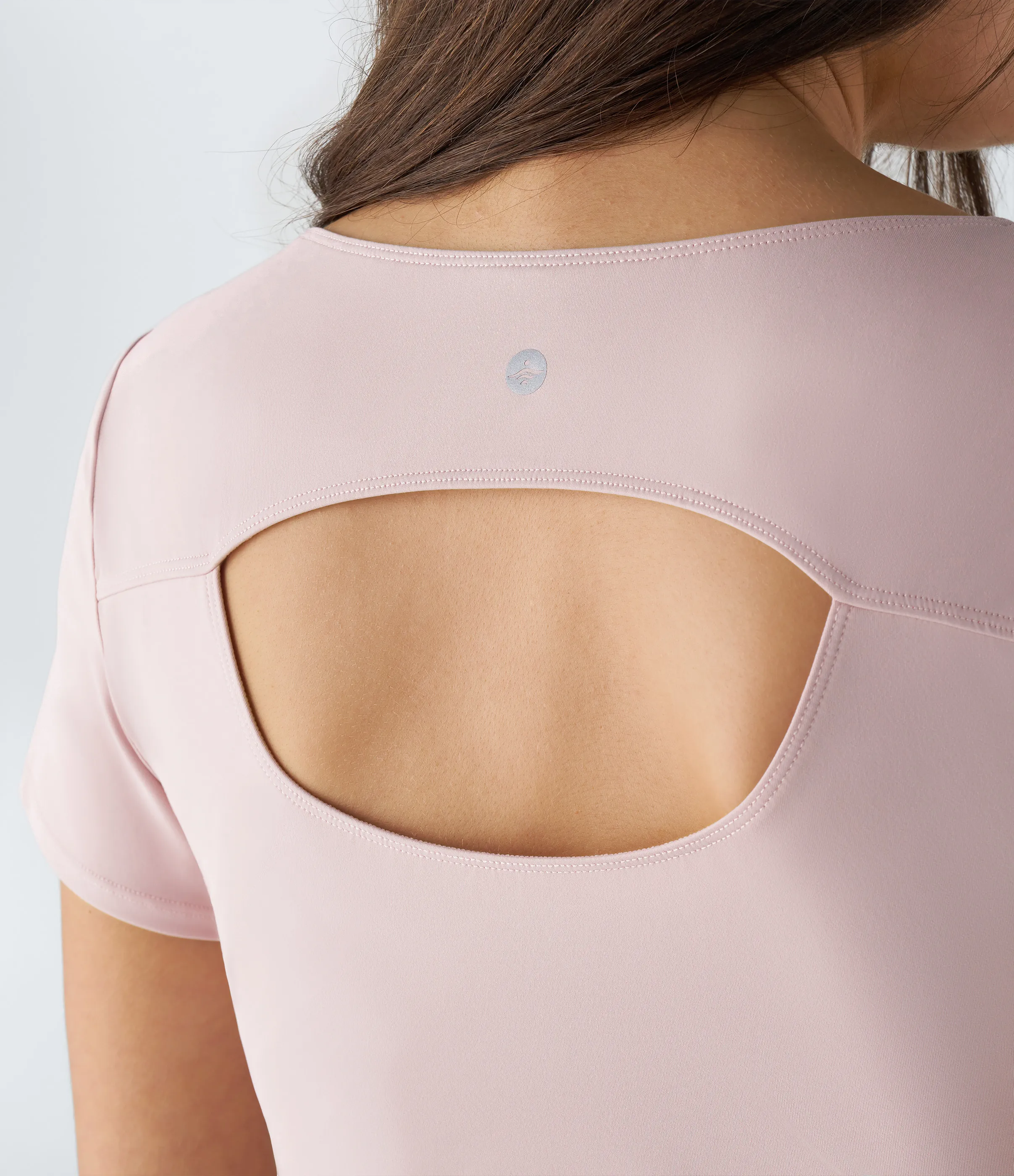 Halara Top deportivo yoga dobladillo curvo fruncido abertura sin espalda manga corta cuello U - Pale Lilac - S sold by Halara product image thumbnail 5