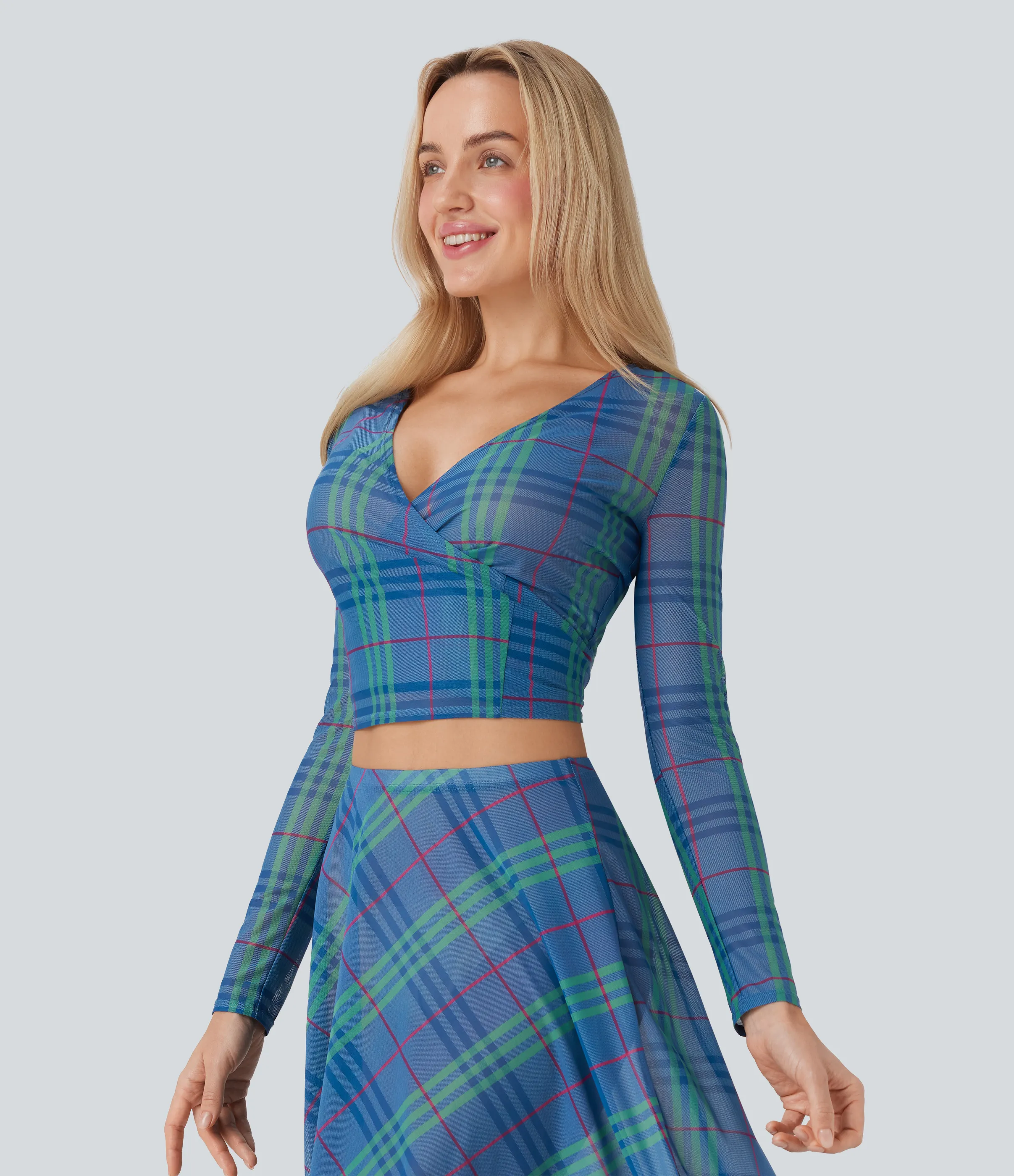 Halara Top con escote en V de malla transparente y lazo en la espalda - Sky Blue Greengage Red Plaid - XS sold by Halara product image thumbnail 4